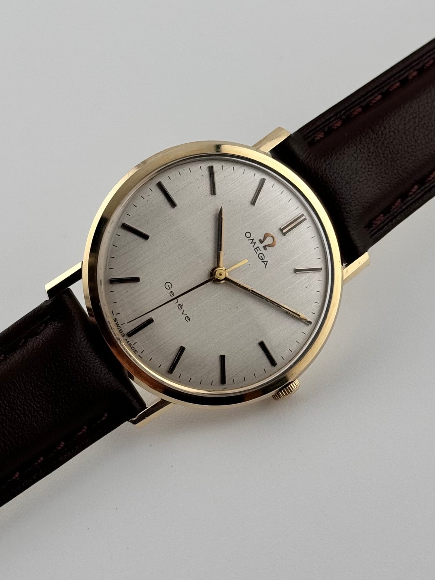 Omega Geneve Manual Wind 9ct Gold - 131.5412