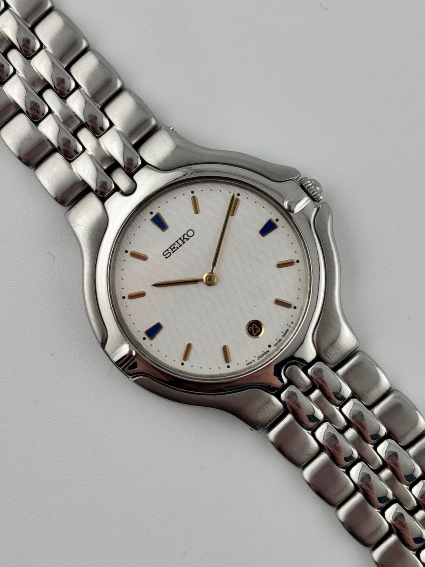 Seiko Presage Quartz Date 5E29-6B80 Rare Dial