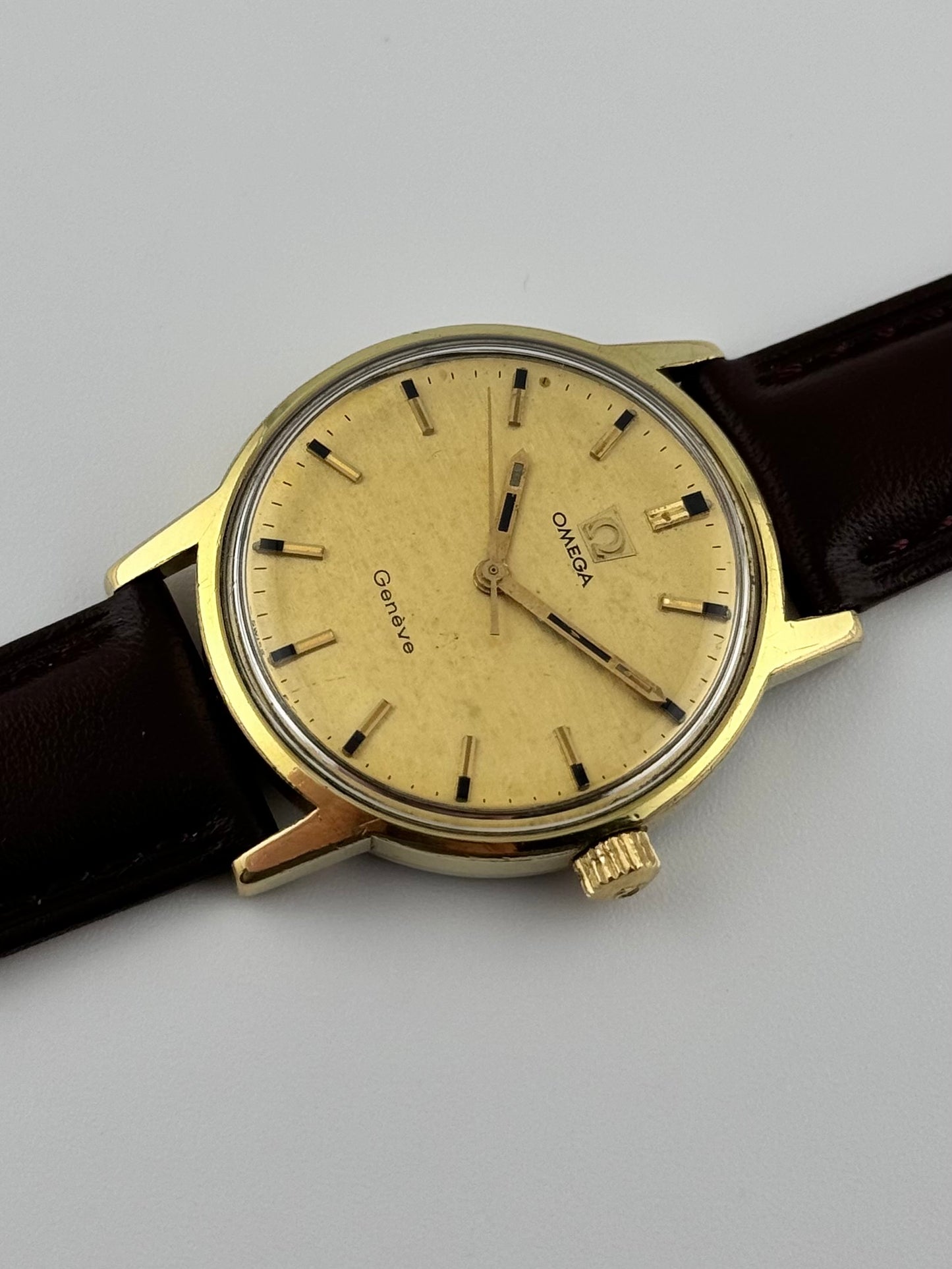 Omega Geneve Manual Shantung Dial 135.070