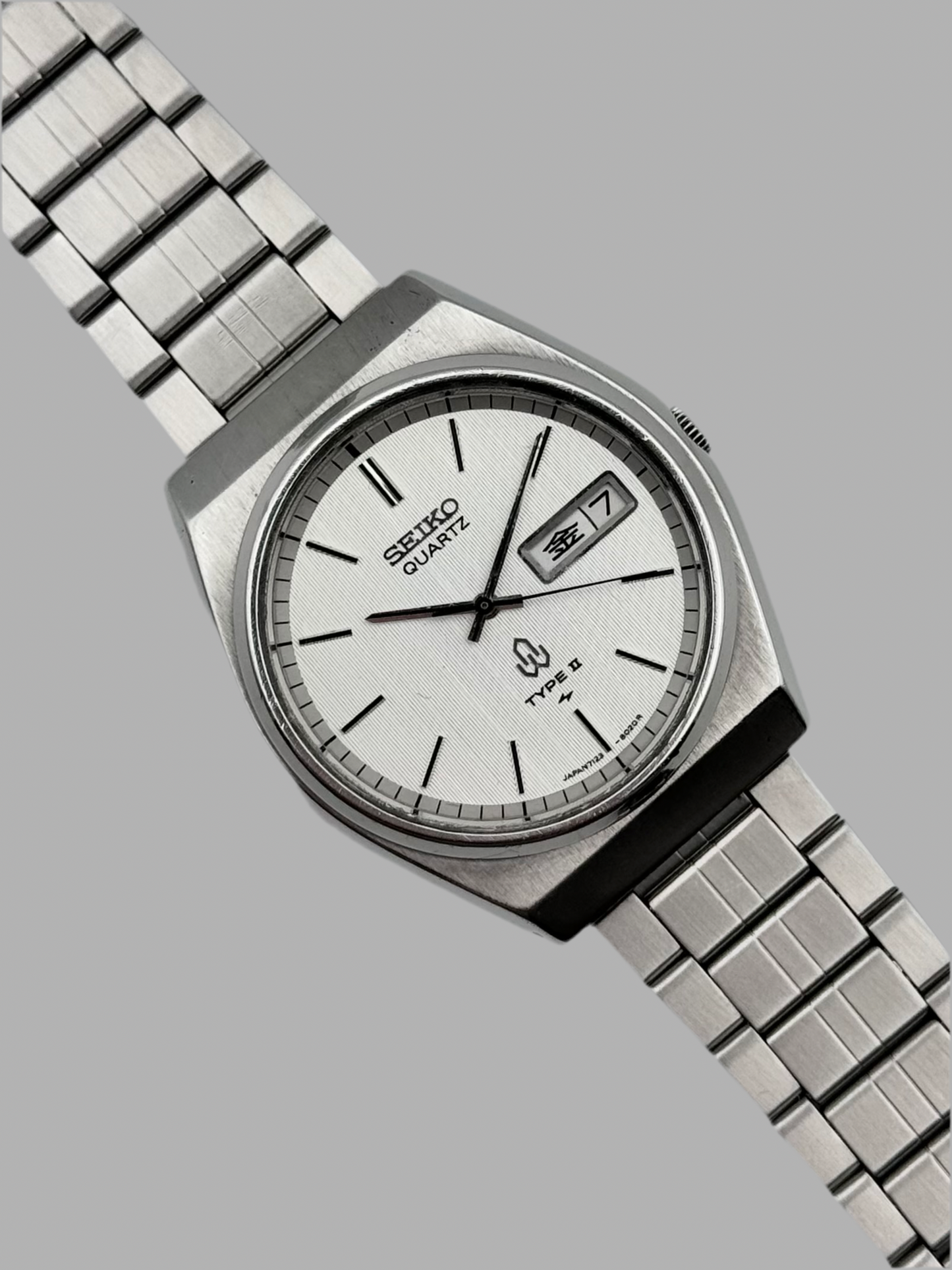 Seiko Type II Quartz JDM Day-Date - 7123-8010 - Rare Dial