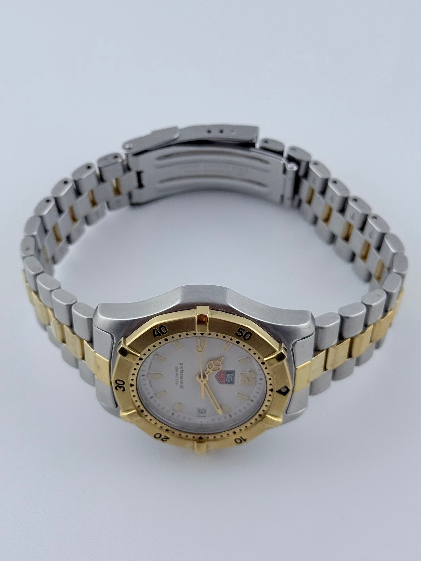 Tag Heuer Professional 200 Quartz Date - WK1220