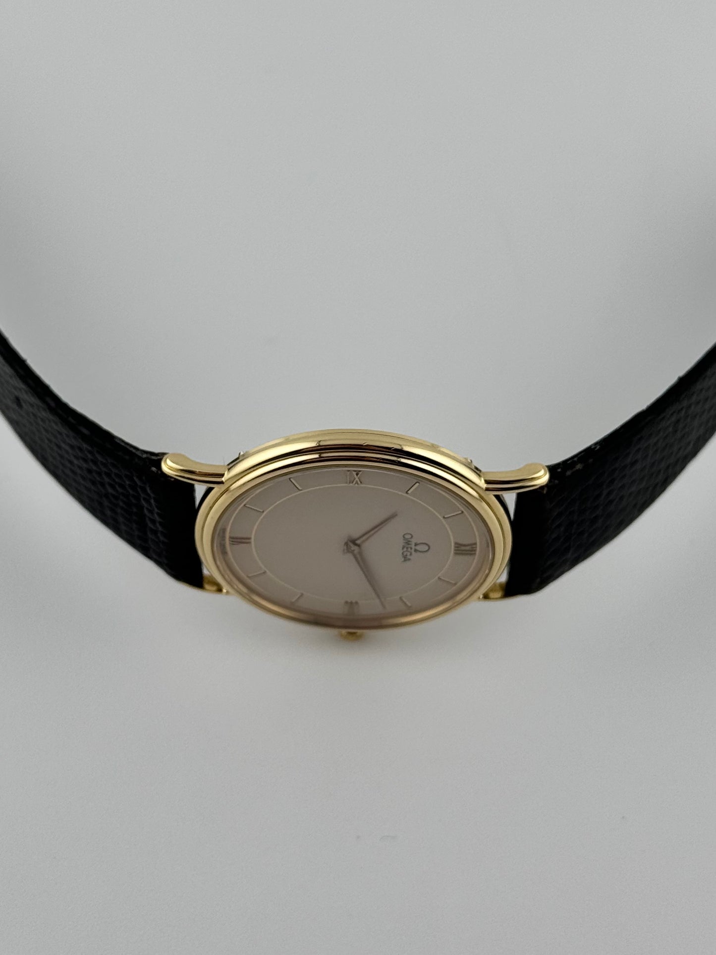 Omega De Ville Clasique Ultrathin Quartz 18ct Yellow Gold - 195.784