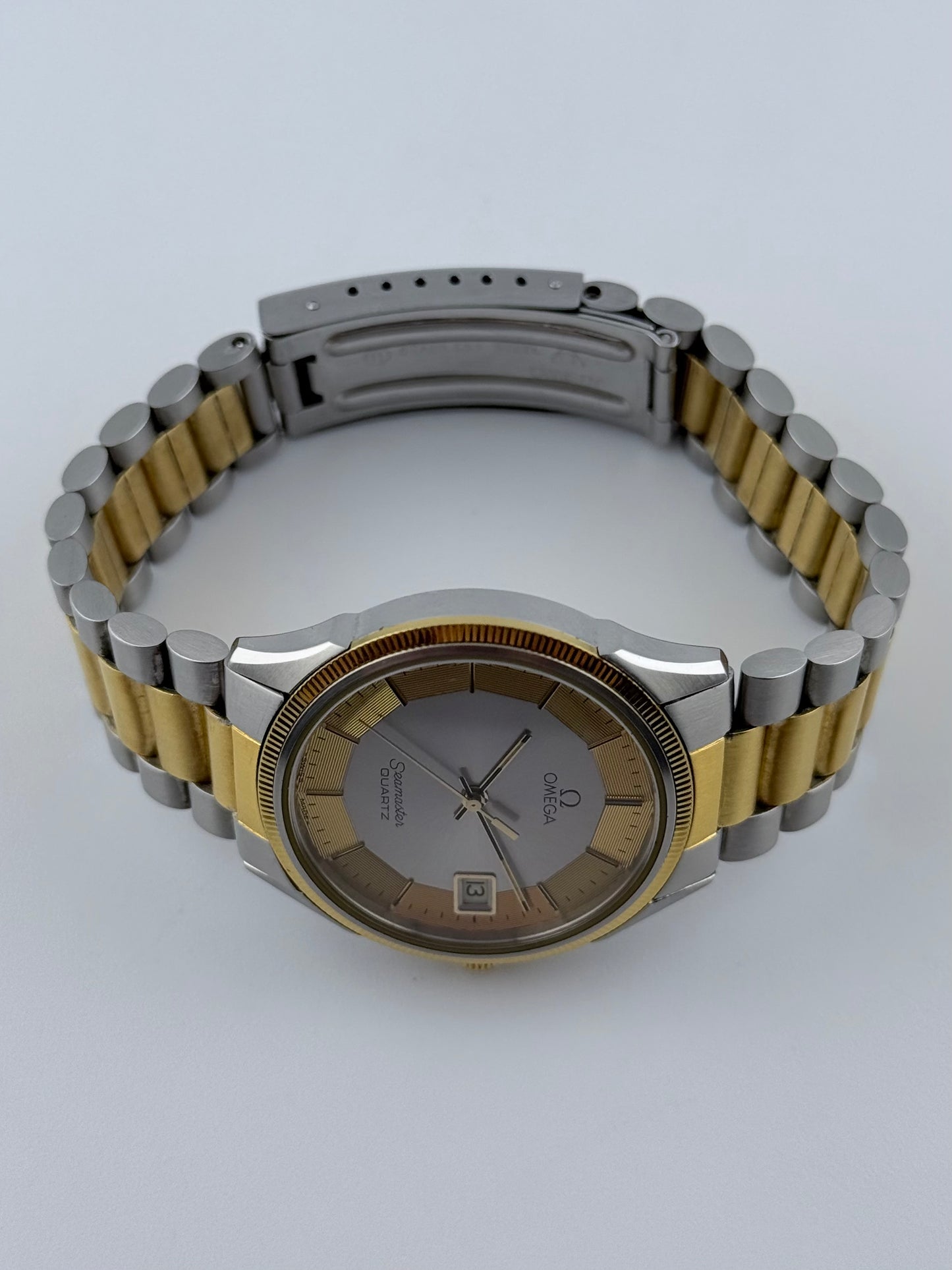 Omega Seamaster Quartz Date - 196.0189 - Rare Pie-Pan Dial