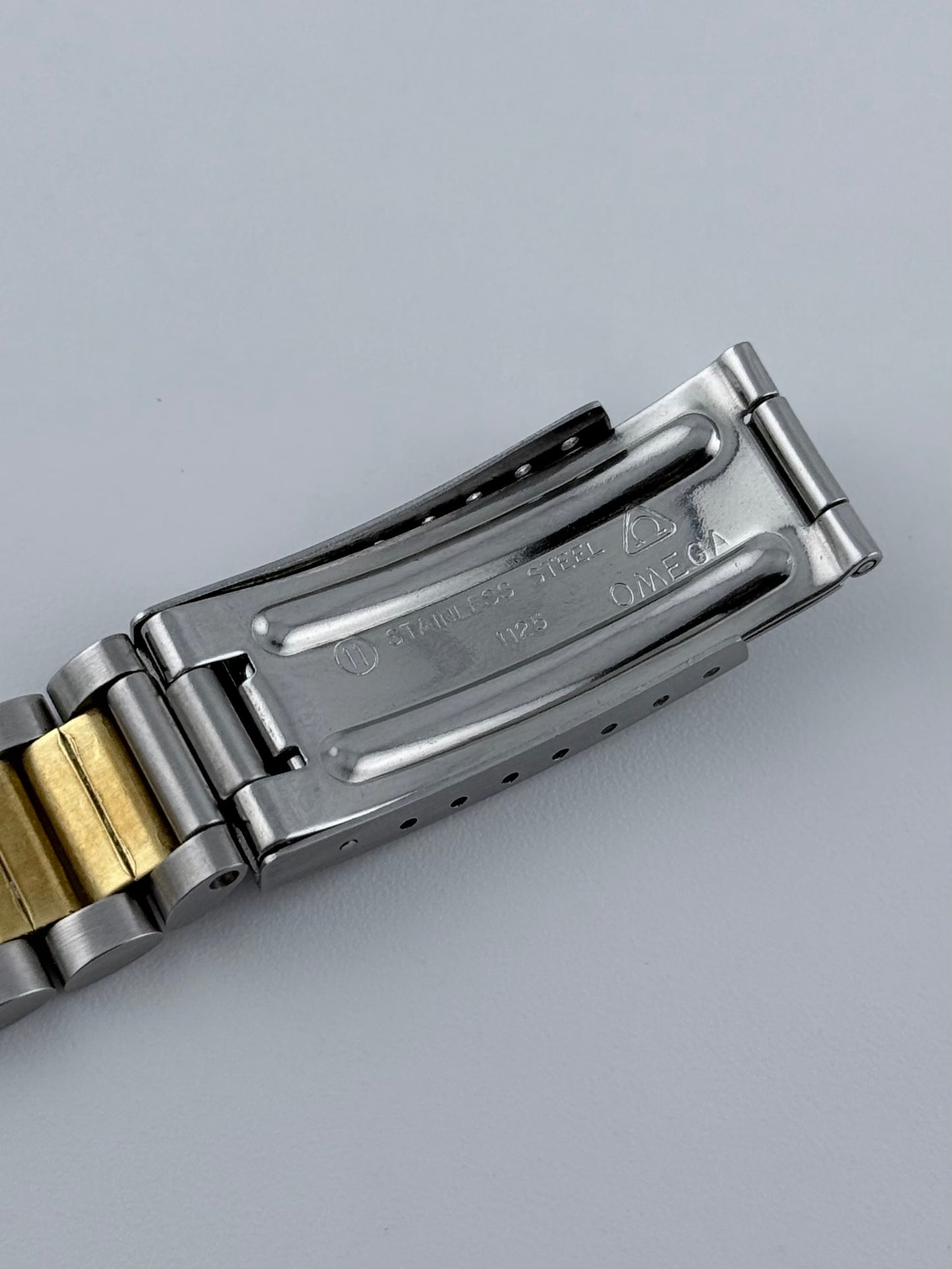 Omega Seamaster Quartz Date - 196.0189 - Rare Pie-Pan Dial