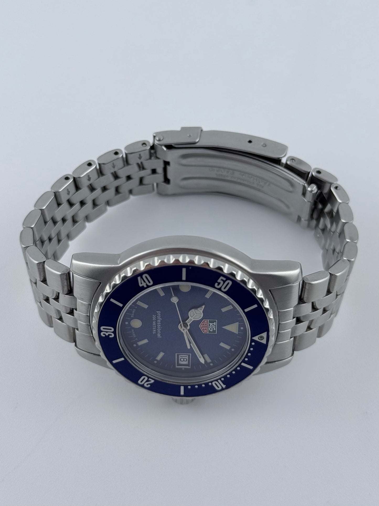 Tag Heuer Professional 200 Quartz Date - WD1214-G-20