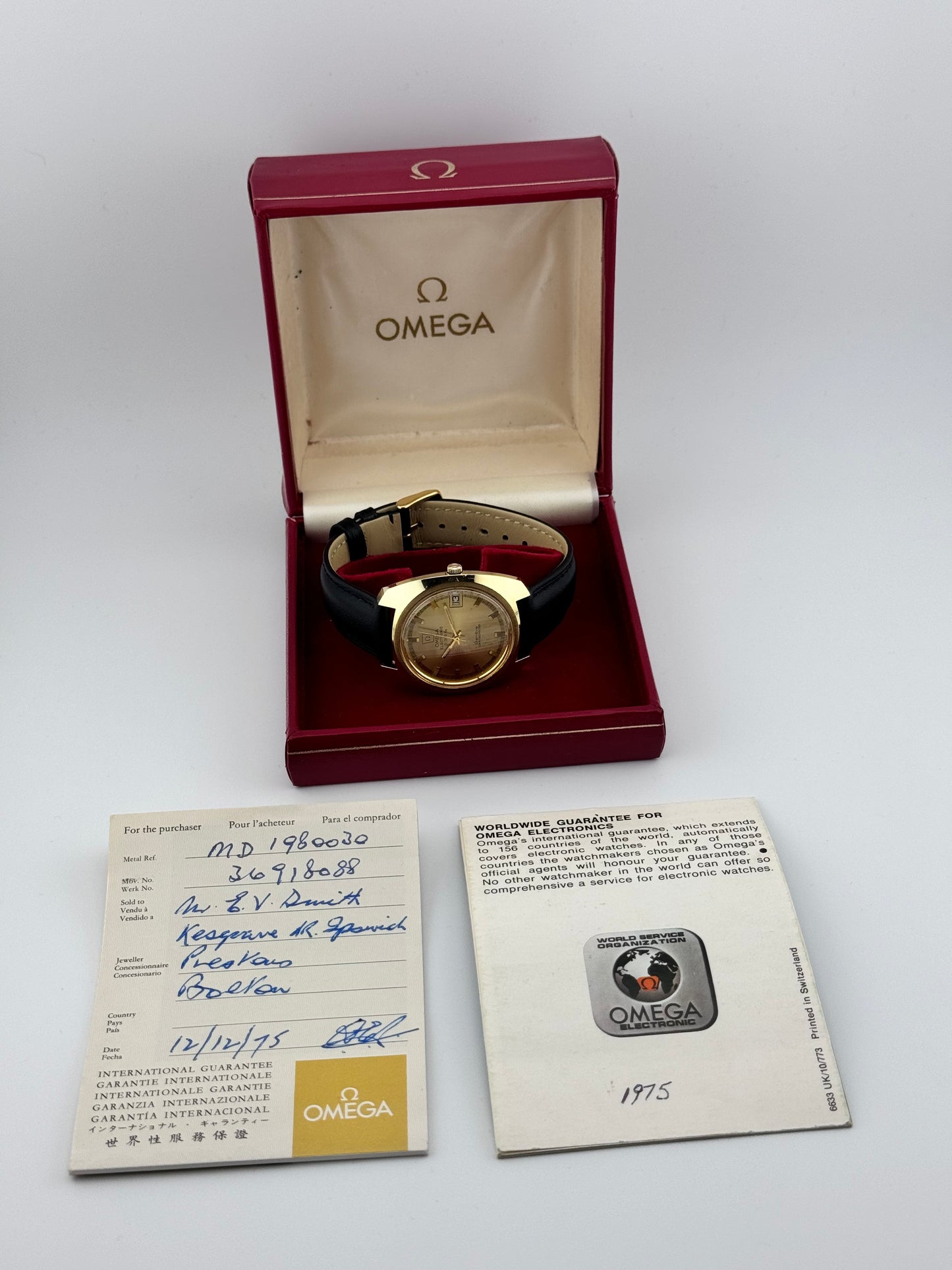 Omega Geneve Chronometer Electronic F300HZ - 198.031 - Box and Papers