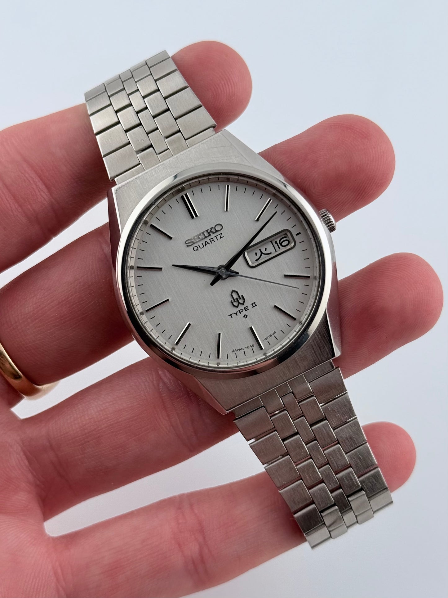 Seiko Type II Quartz Day-Date - 7546-8070