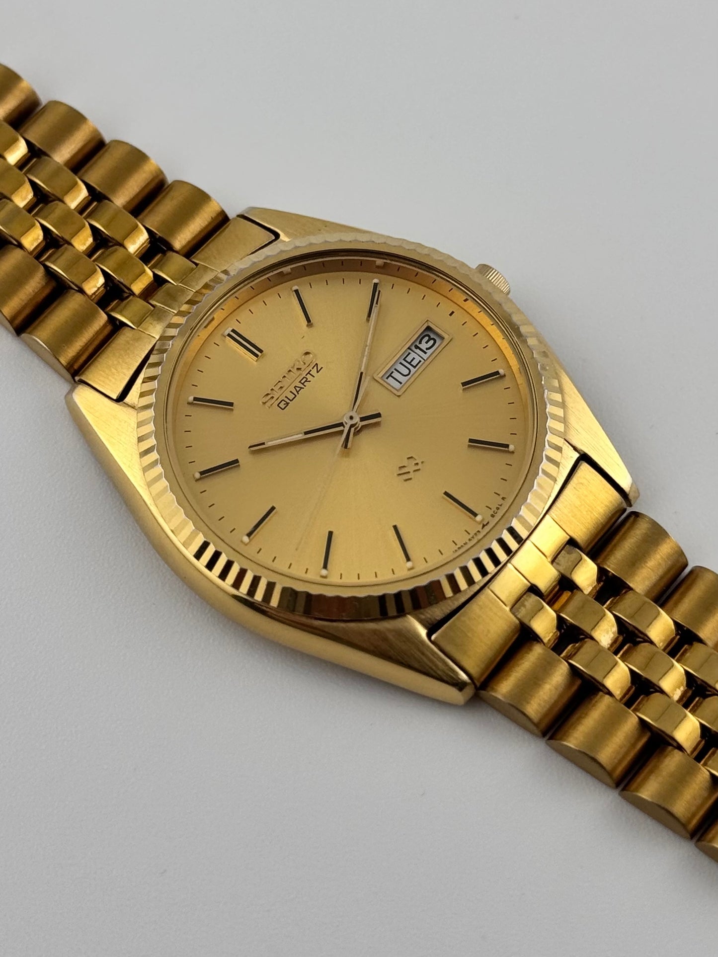 Seiko SQ Quartz Day-Date 5Y23-8A60 - Original Box