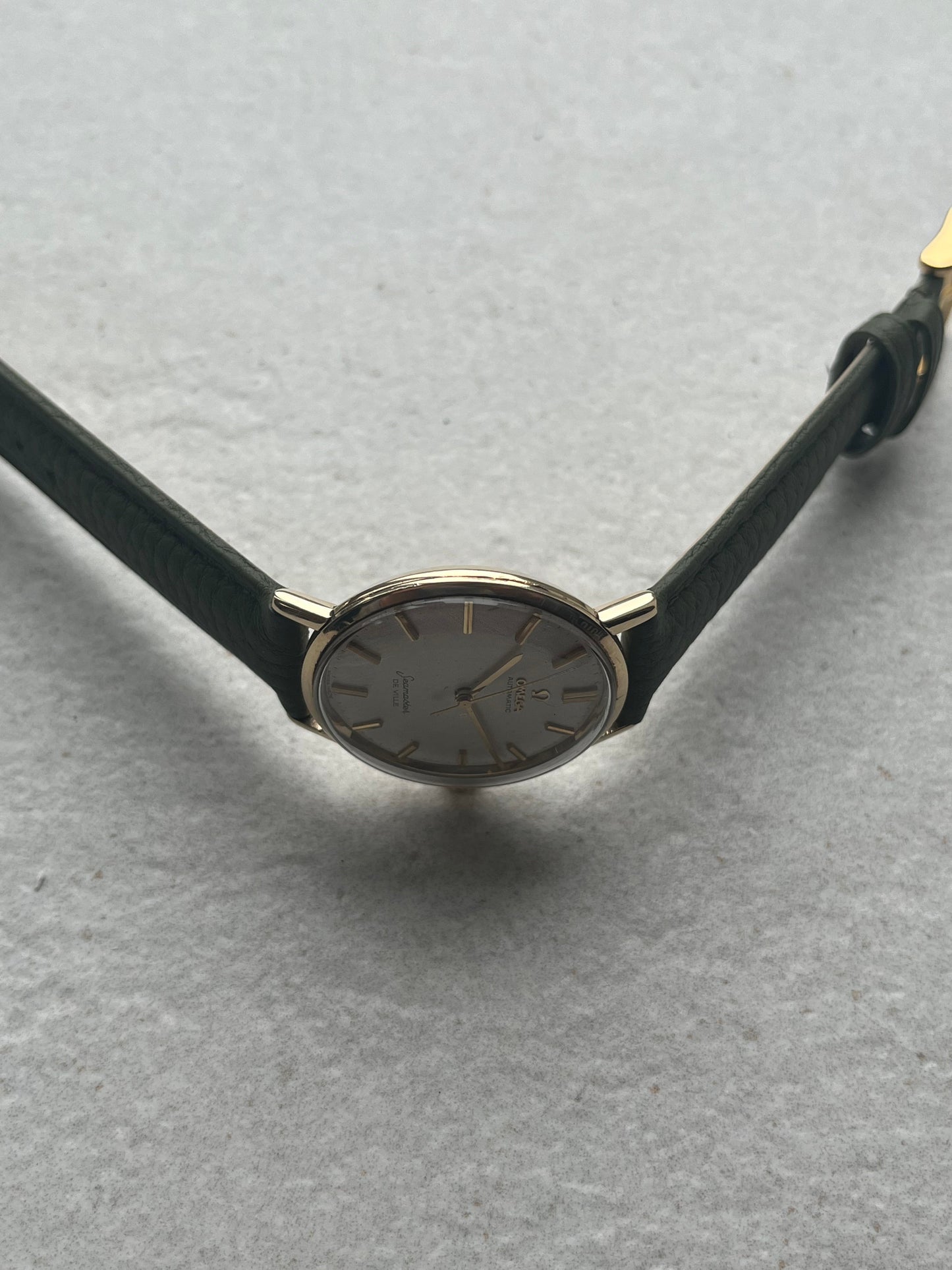 Omega Seamaster DeVille 9ct Solid Gold Linen Dial