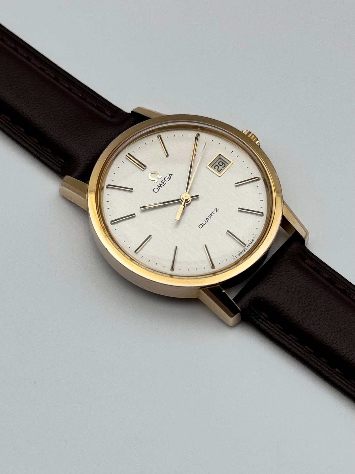 Omega Quartz Date 196.0160