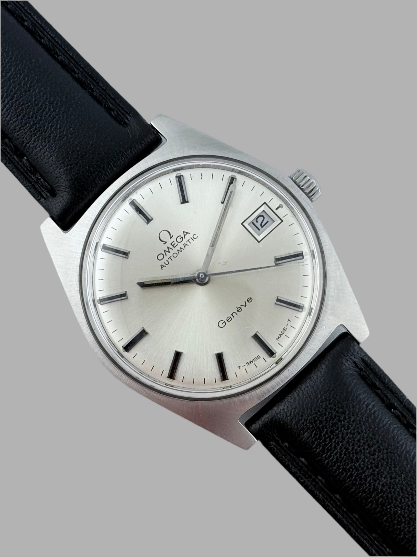 Omega Geneve Date Automatic 166.041 - Sunburst Dial