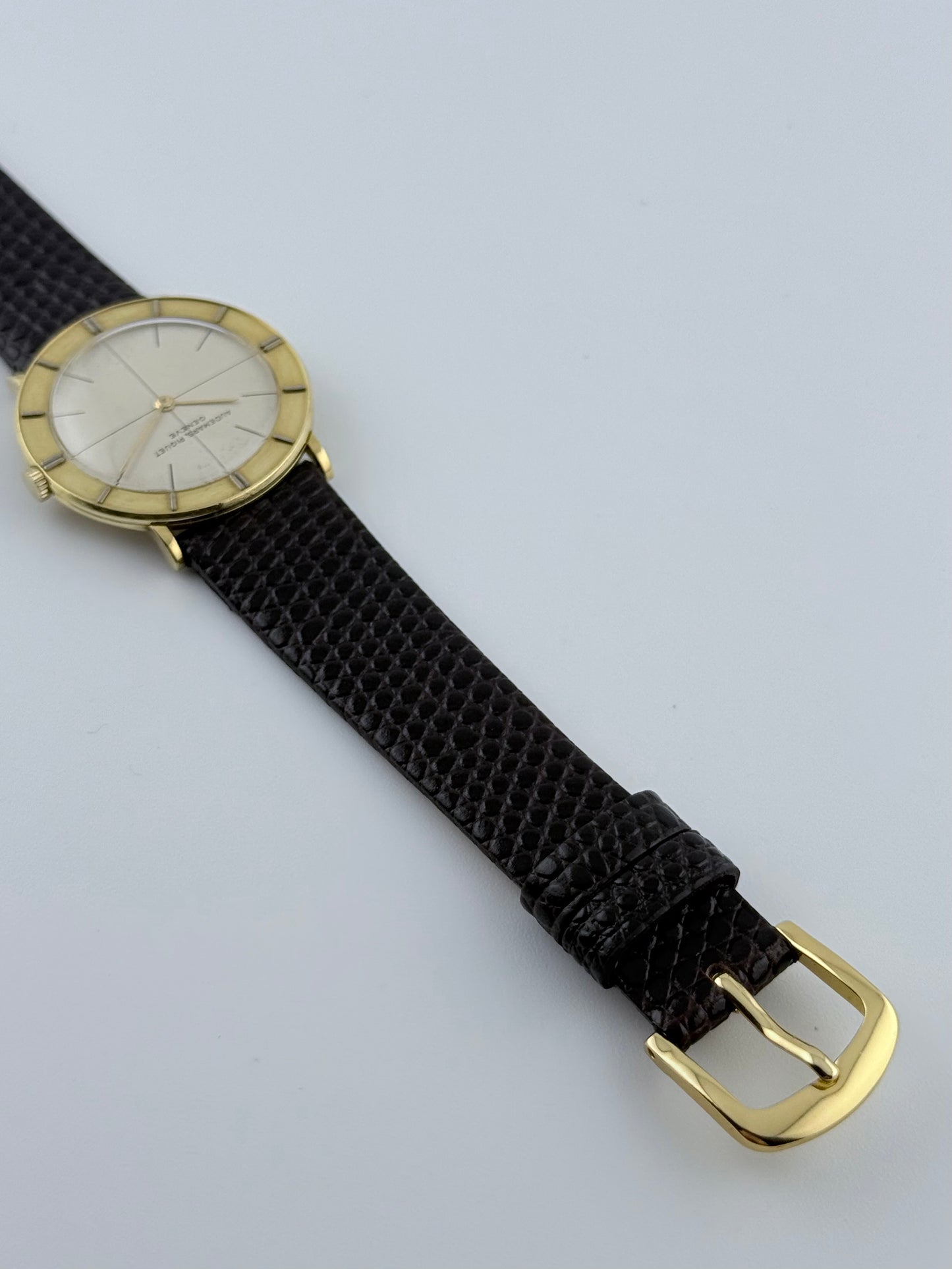 Audemars Piguet Disco Volante 1950s 18ct Gold