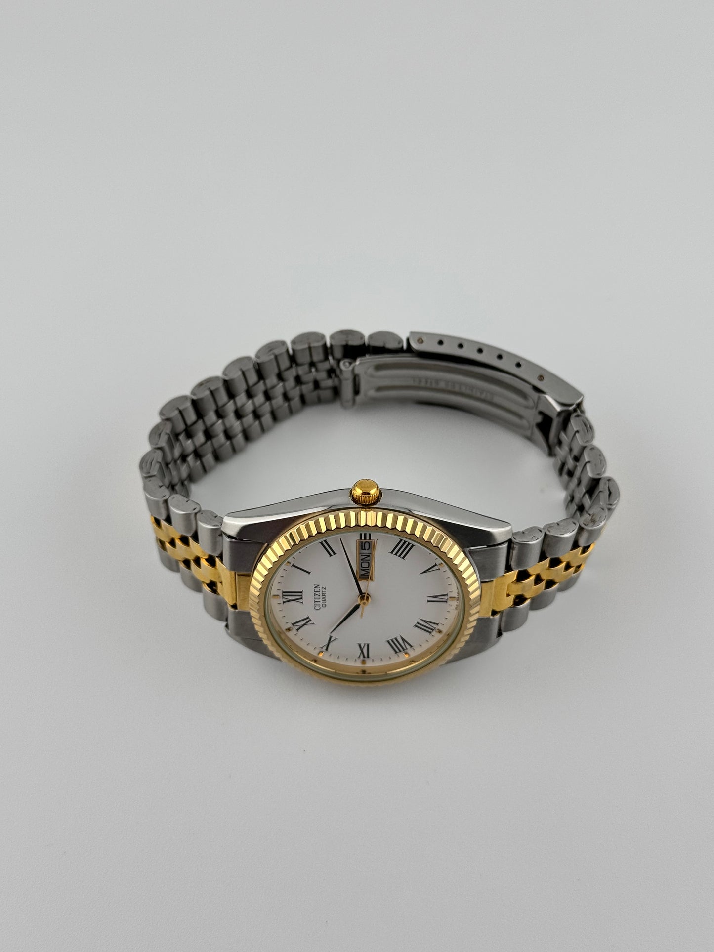 Citizen Quartz Day-Date 6101 - 915216