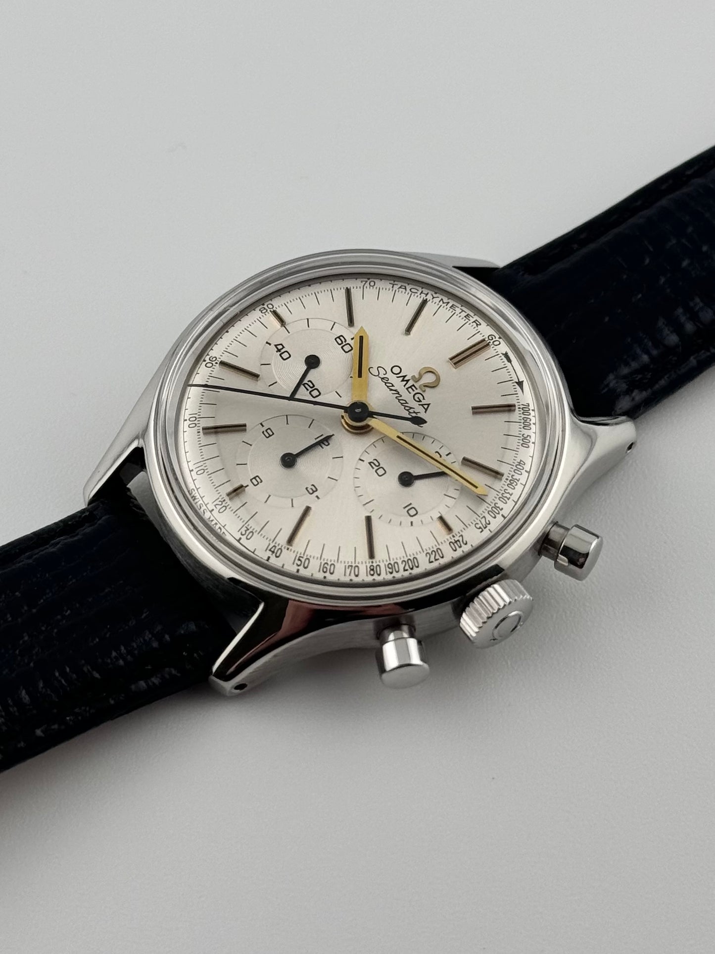 Omega Seamaster Chronograph - Extraordinarily Rare - Museum Grade - Mint Condition - Ref: 2451