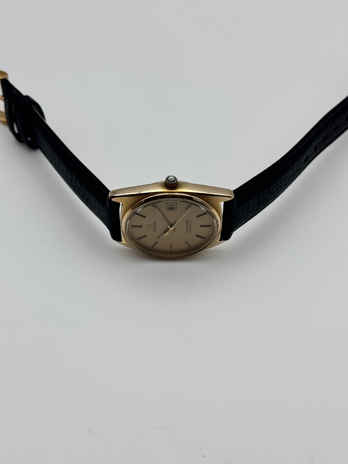 Omega Seamaster Quartz Date 196.0186 - Rare Waffle Dial