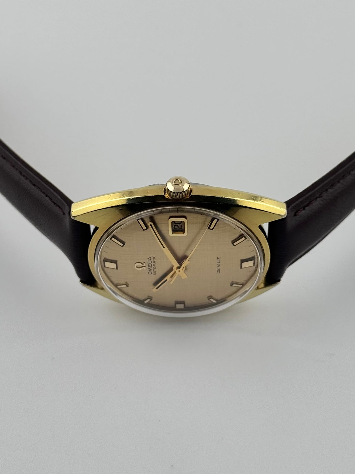 Omega De Ville Automatic 166.029 - Box and Papers!