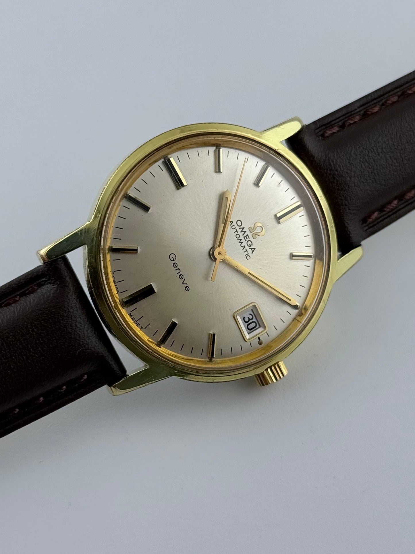 Omega Geneve Automatic Date 166.070 Sunburst Dial