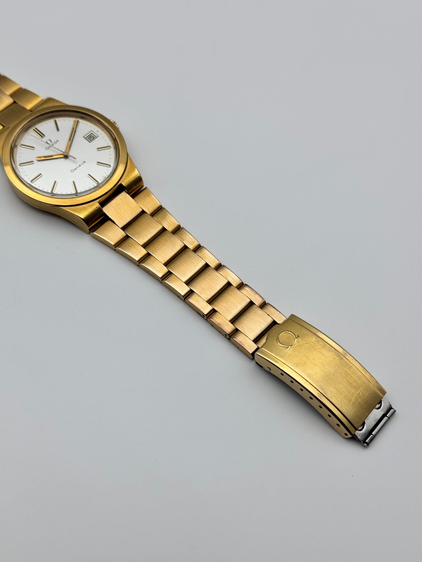 Omega Geneve Manual Wind Date 136.0103