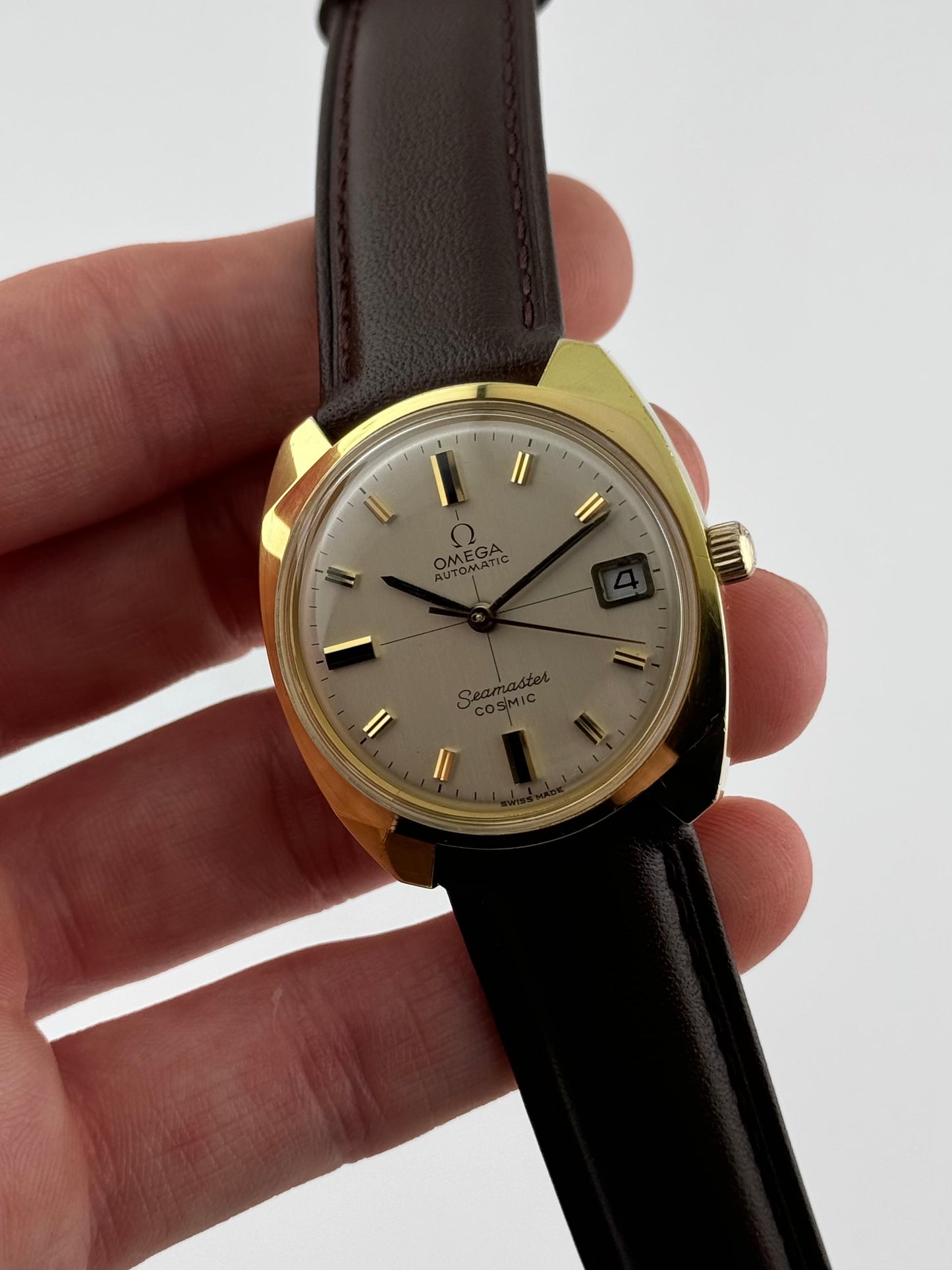 Omega Seamaster Cosmic Rare Crosshair Dial 166.022 Box and Papers