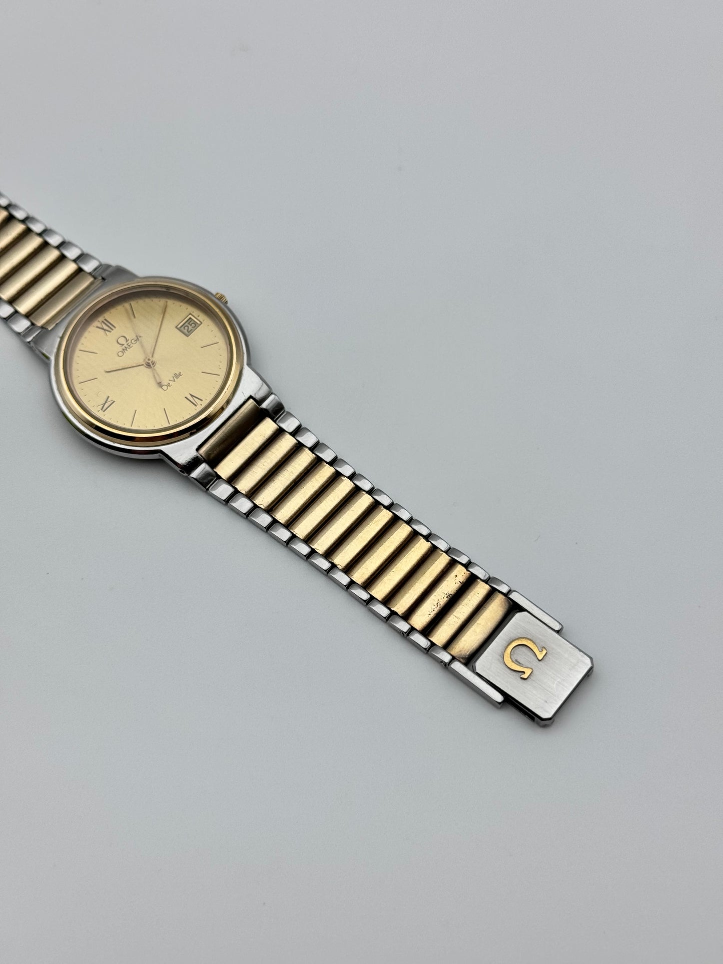 Omega De Ville Quartz Date 196.0256 - Original Bracelet
