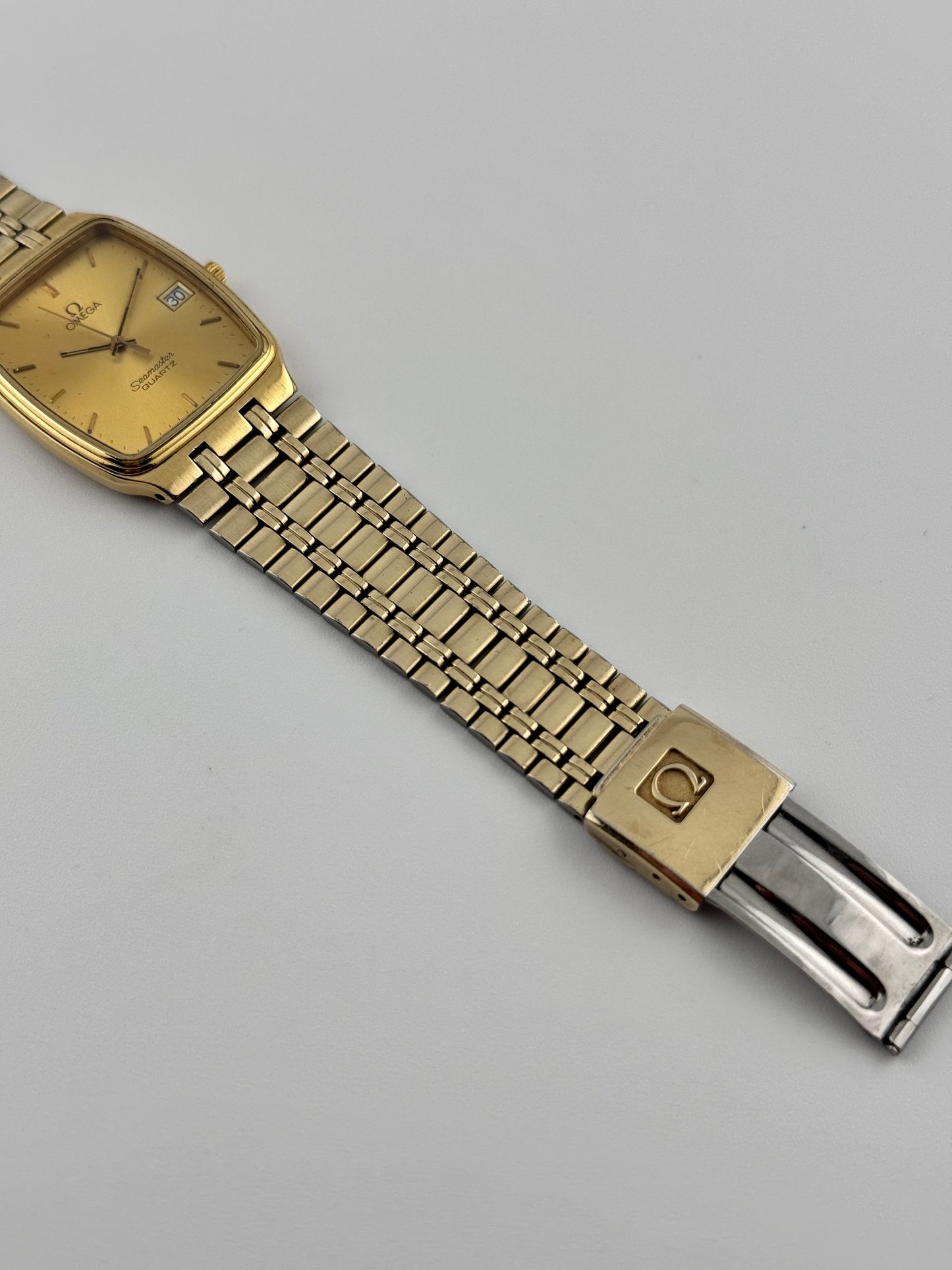 Omega Seamaster Tank Quartz Date - Original Bracelet - 196.0239