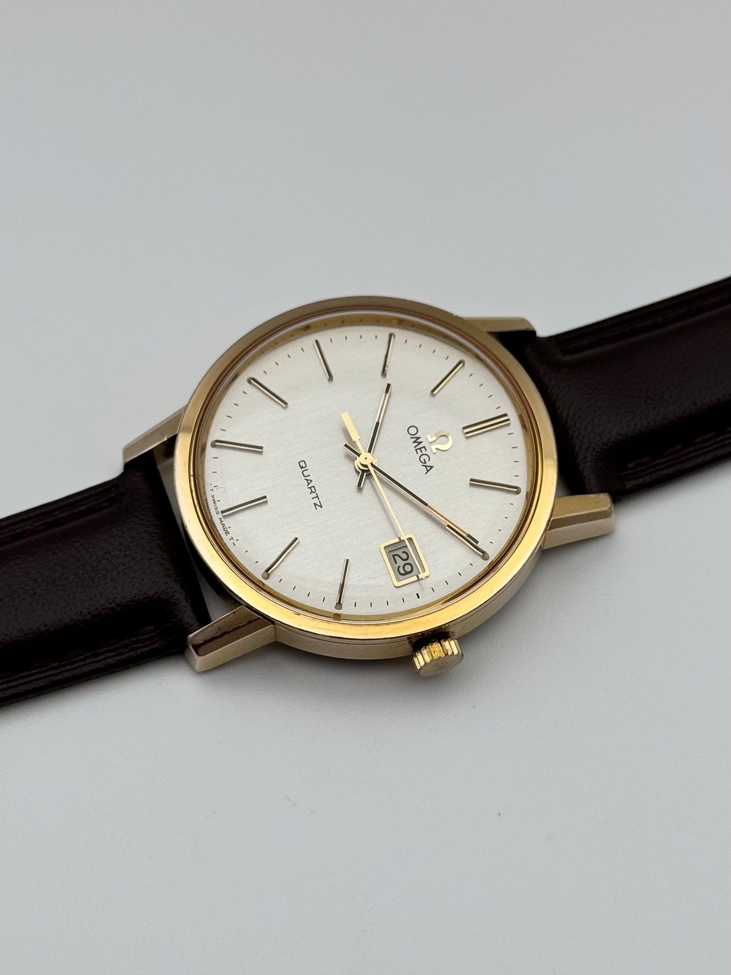 Omega Quartz Date 196.0160