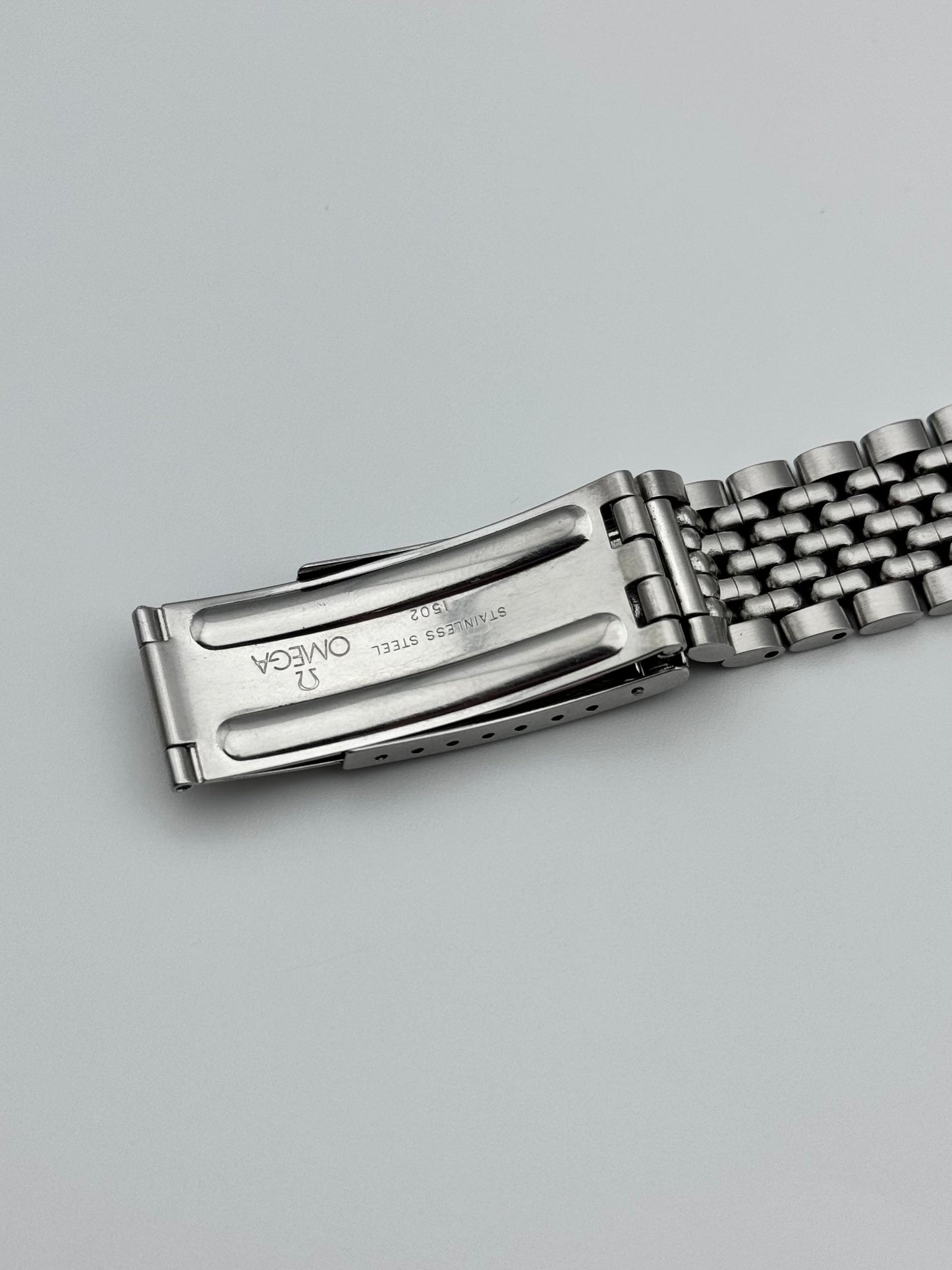 Omega Seamaster Manual Wind 136.005 - Beads of Rice bracelet