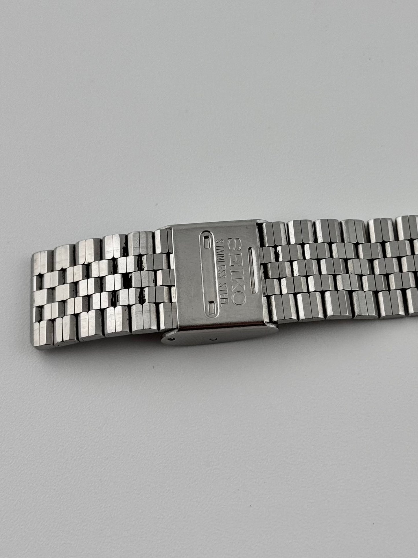 Seiko Type II Quartz JDM - Rare Green Dial - 7546-8000