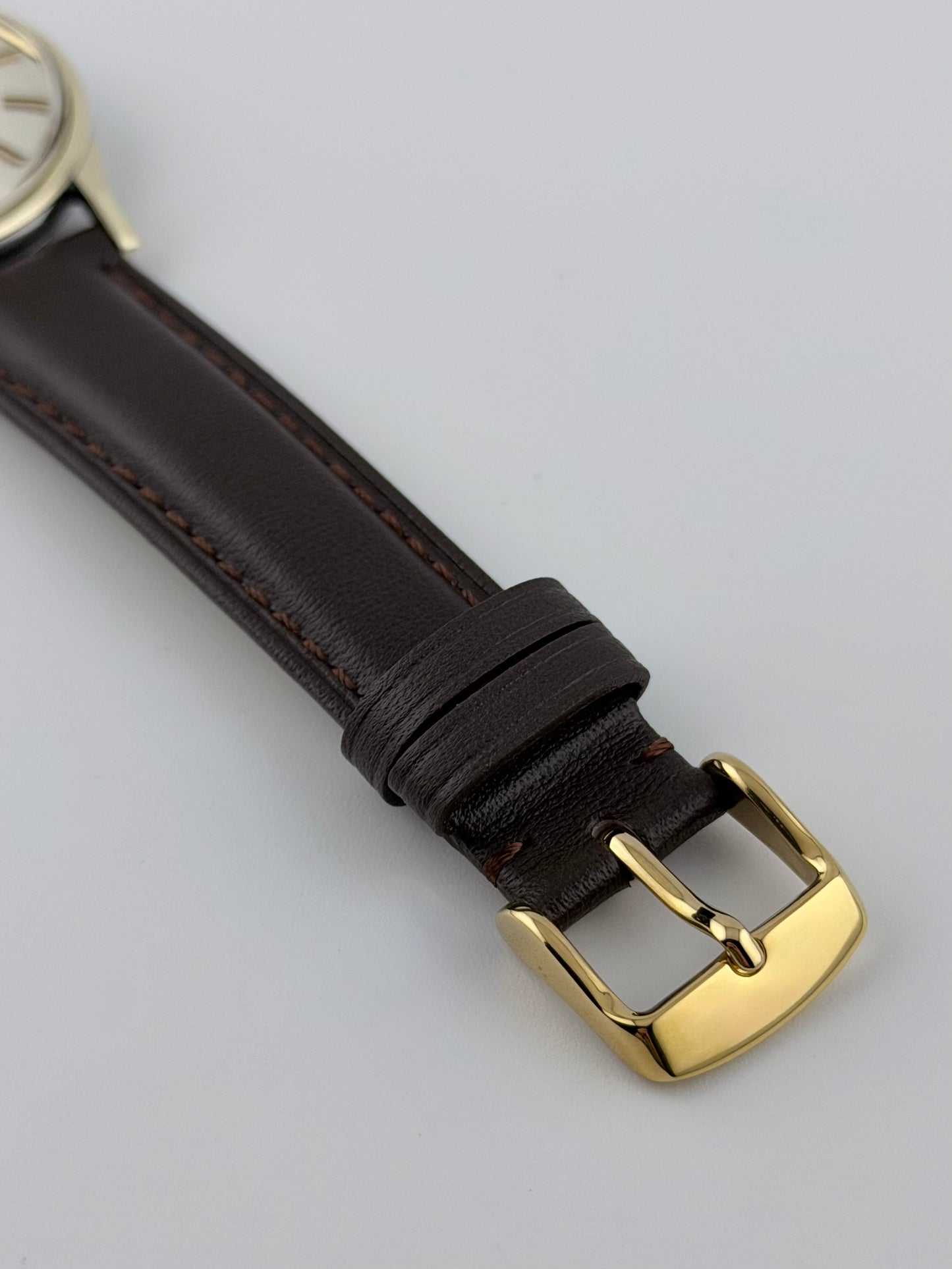 Omega Constellation Chronometer Automatic Date 168.005 - Dog Leg Lugs