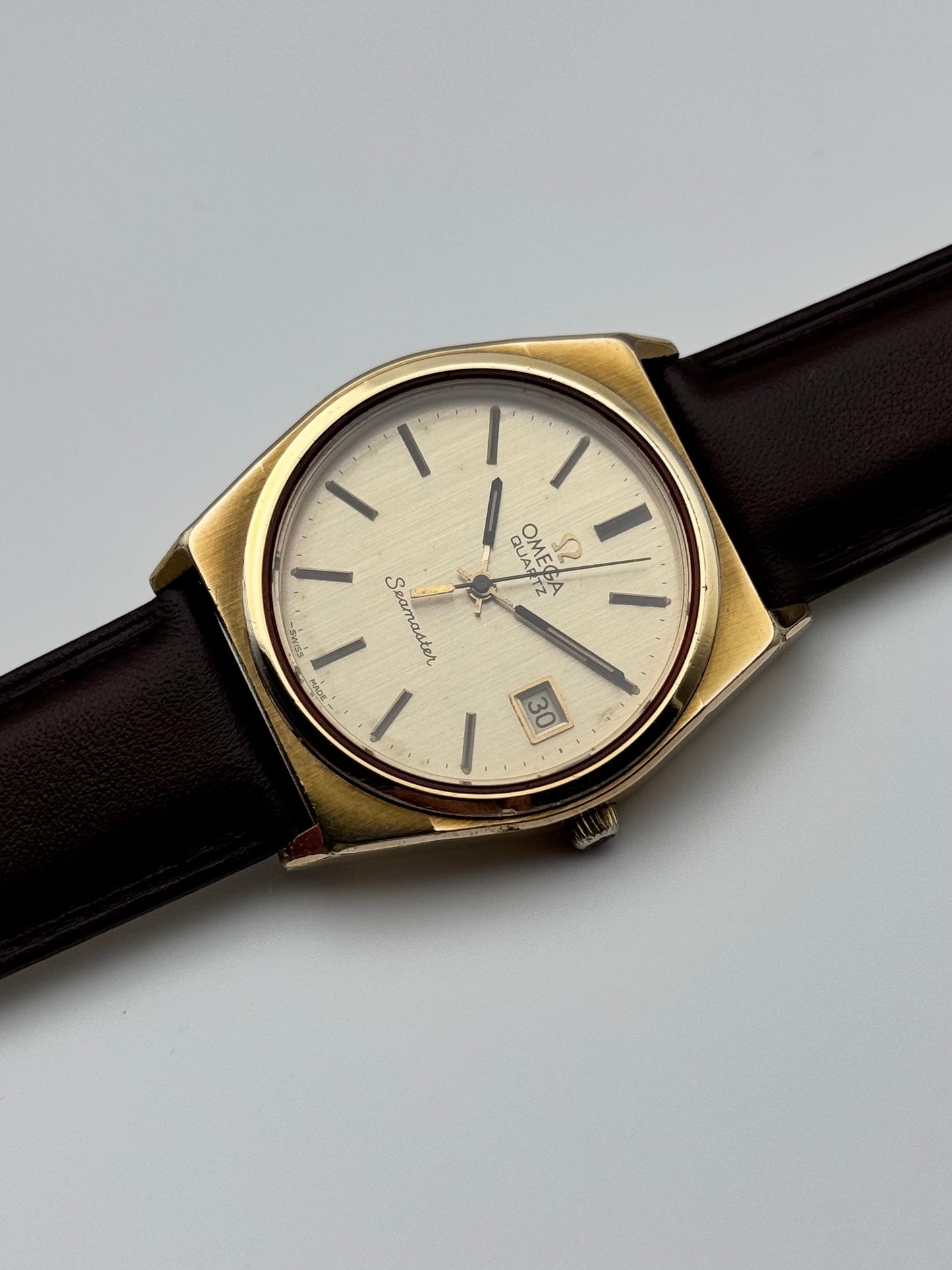 Omega Seamaster Quartz Date 196.0088