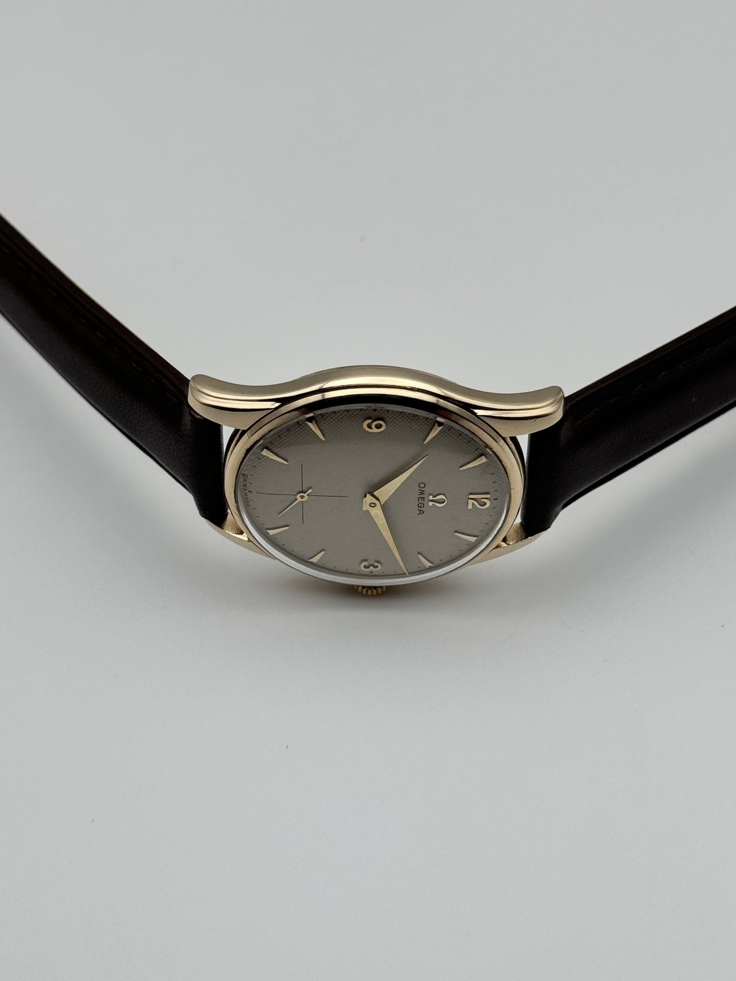 Omega Manual Wind Sub Seconds 9ct Solid Gold 13339 - Rare Waffle Dial