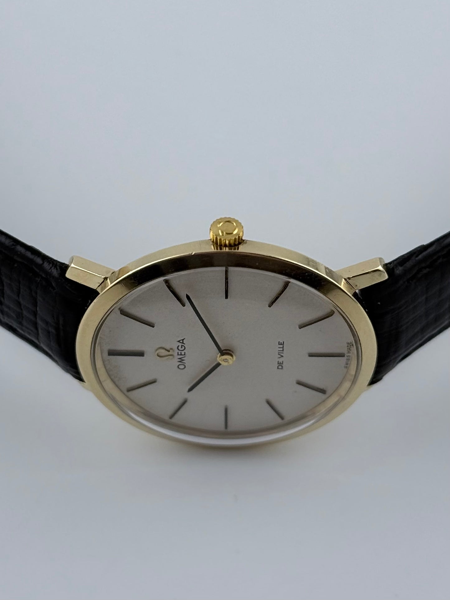 Omega De Ville Manual Wind 9ct Gold - 111.077 - Original Strap & Buckle