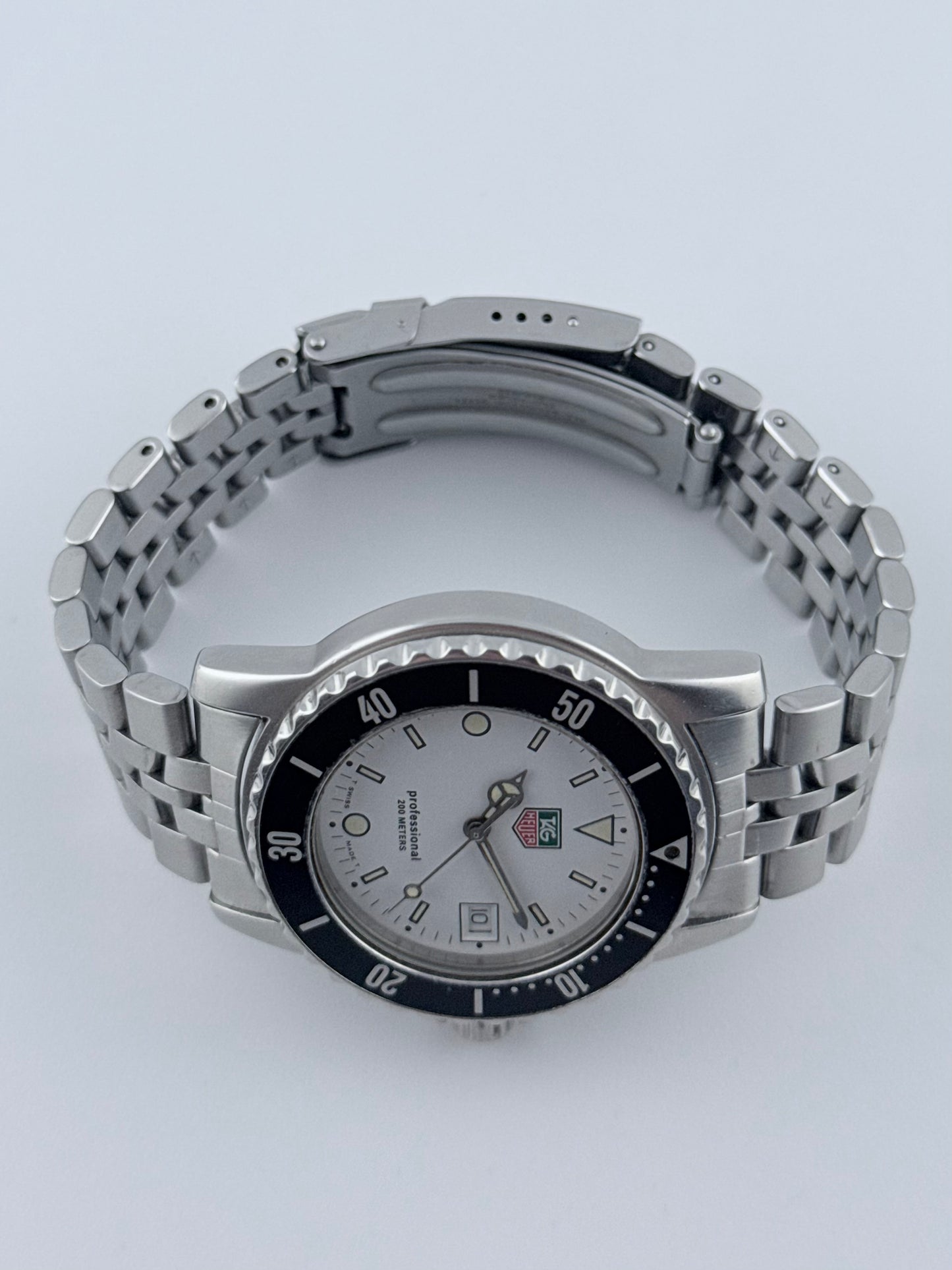 Tag Heuer Professional 200 Quartz Date - WD1213-G-20