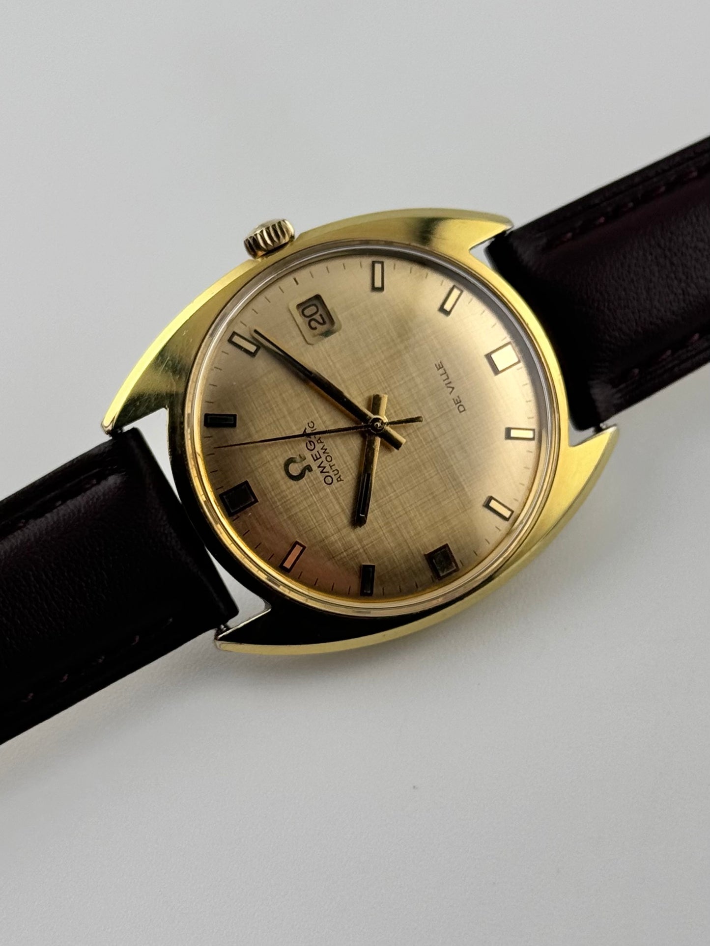 Omega De Ville Automatic 166.029 - Box and Papers!