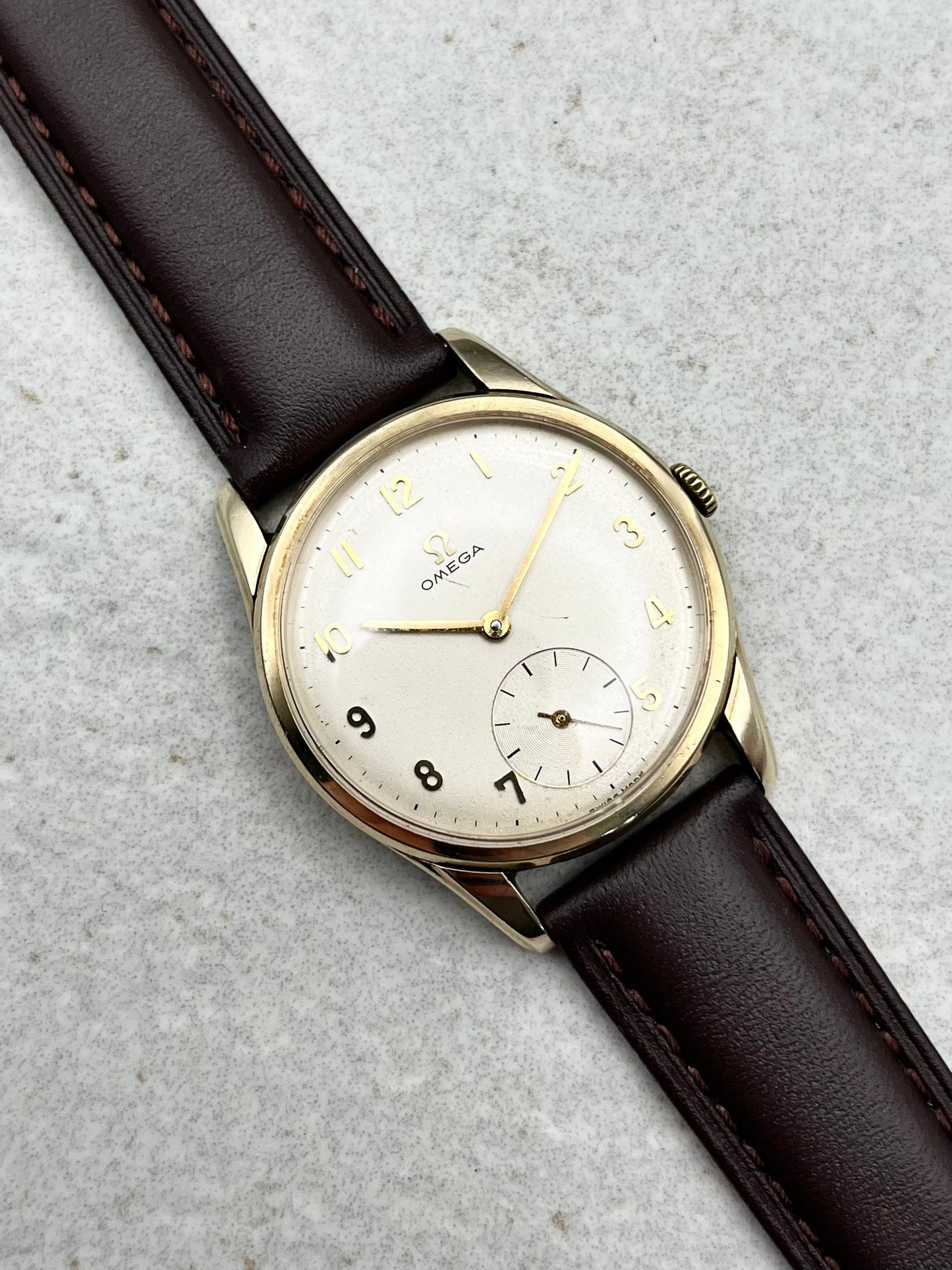 Omega Manual Wind 9ct Gold 121.5400