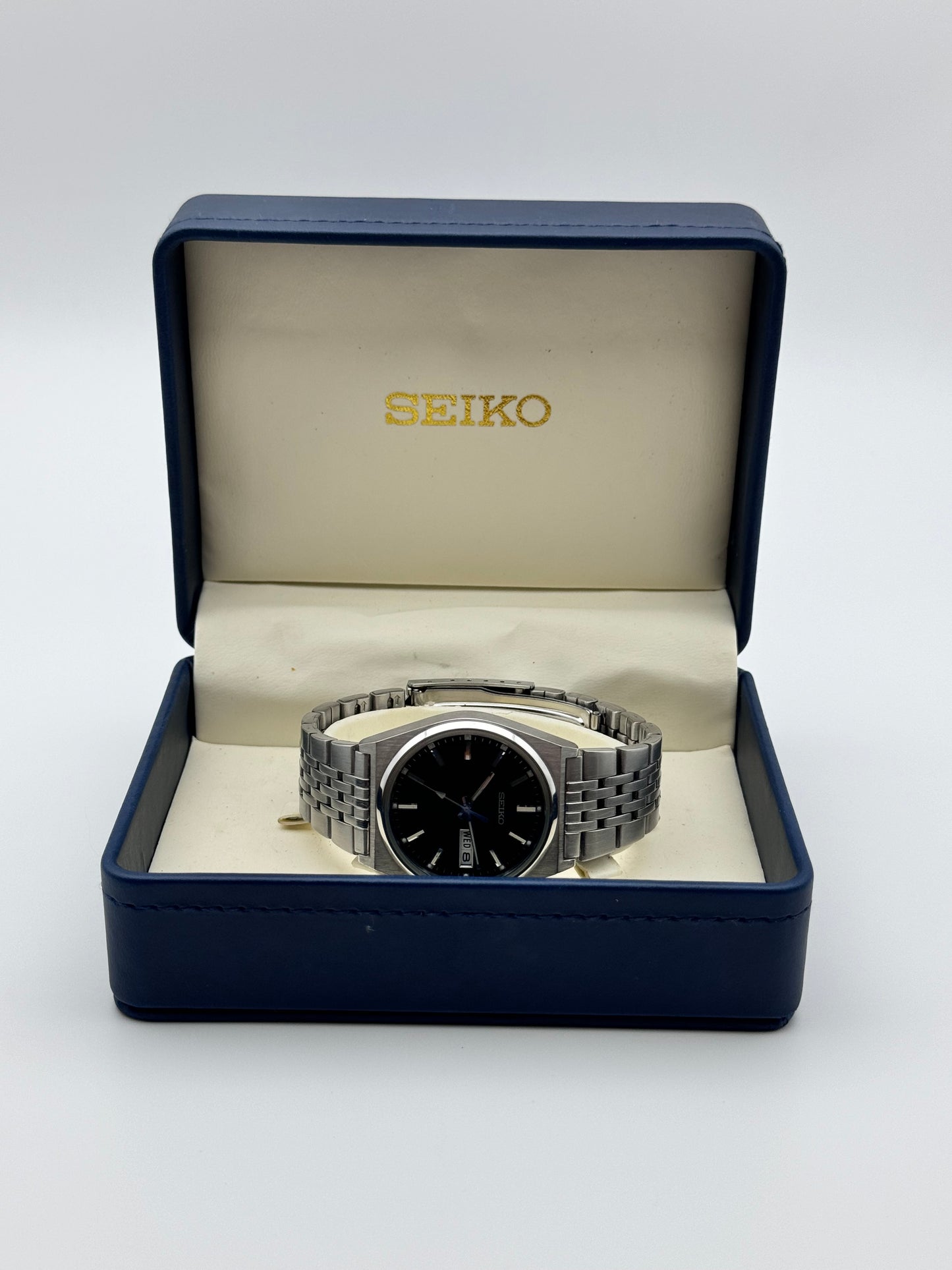 Seiko Quartz V743-9020 - Box and Papers