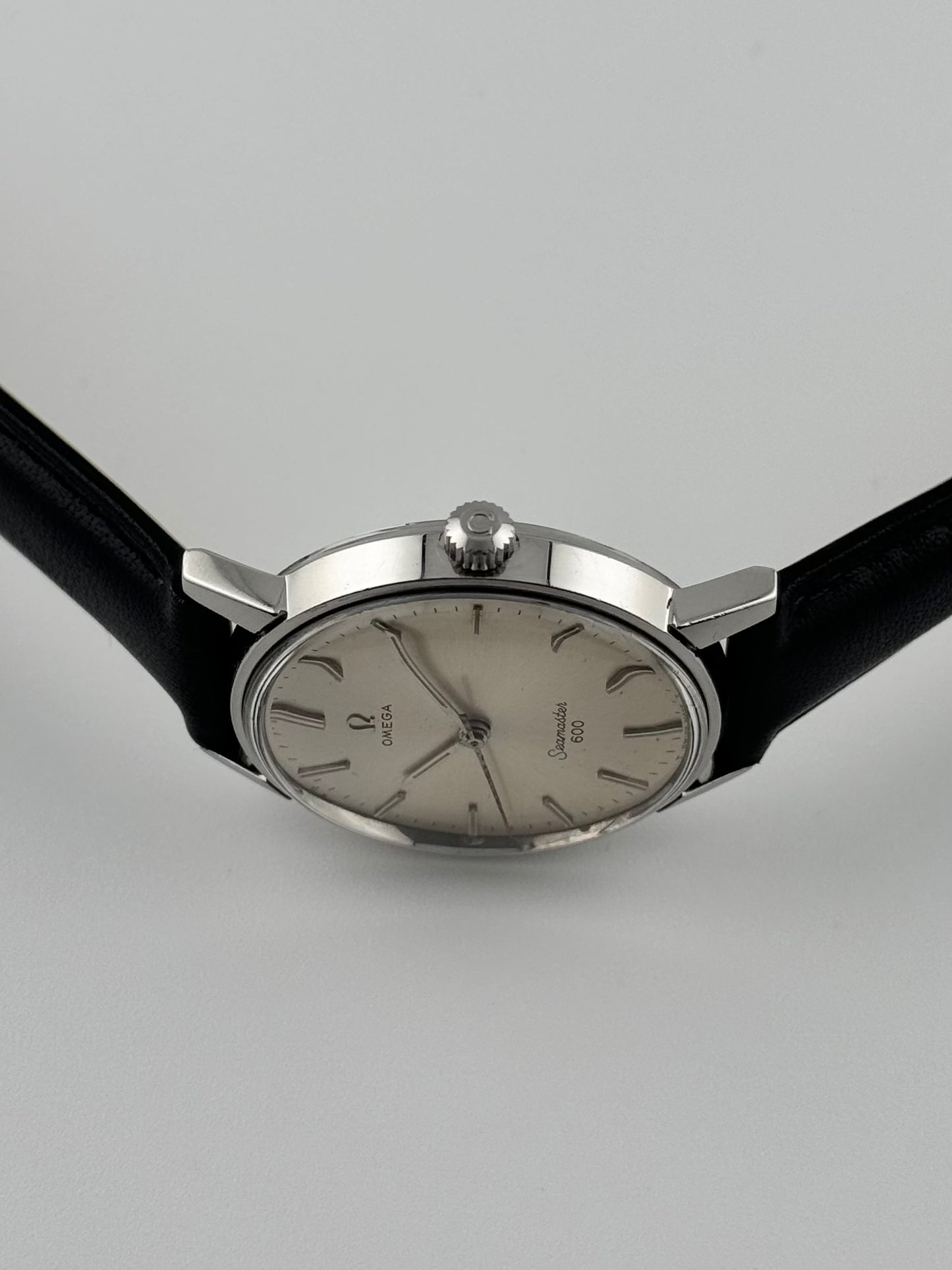 Omega Seamaster 600 Manual Wind - 135.011