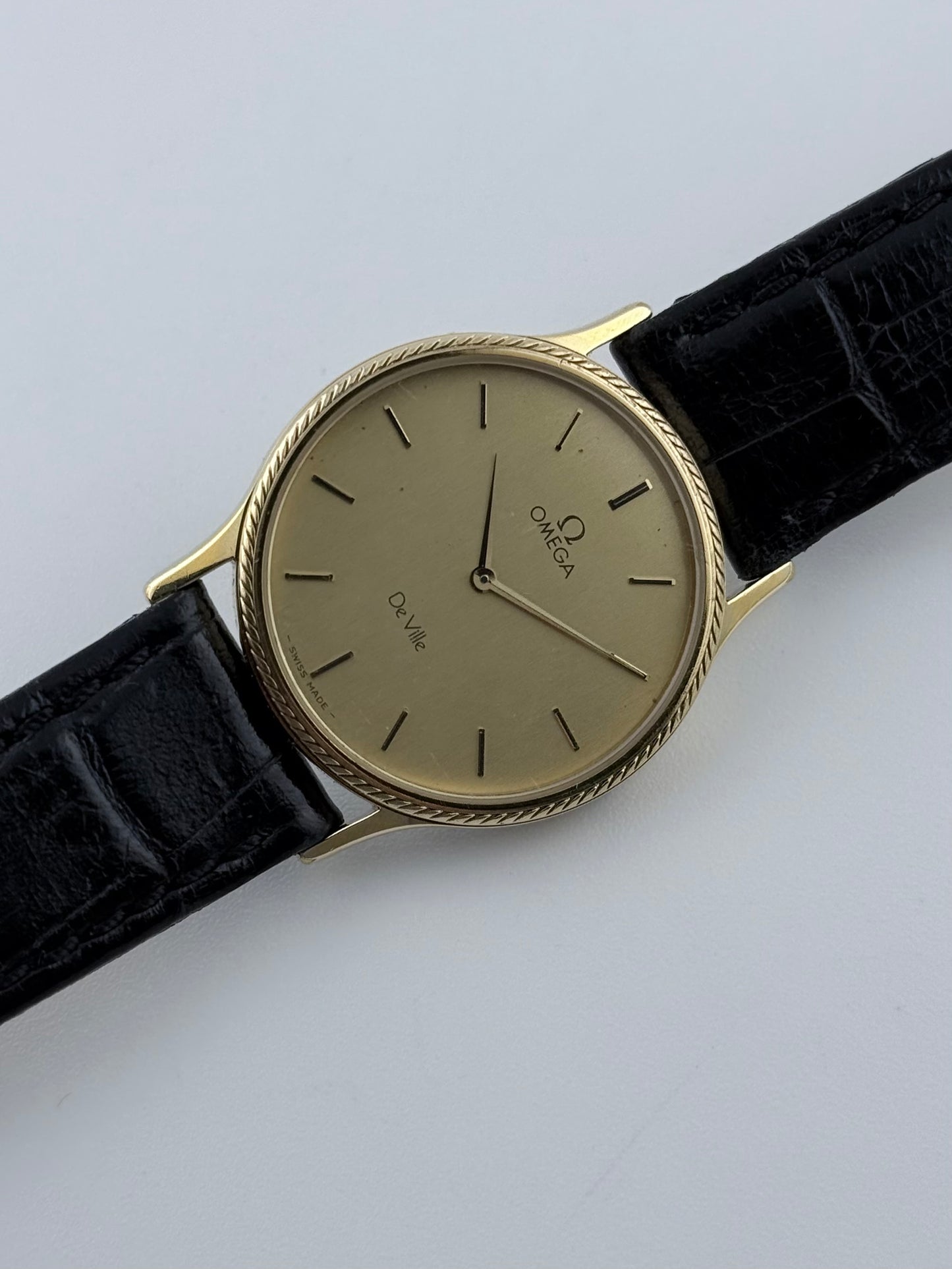 Omega De Ville Quartz - Rare Bezel and Hands - Box & Papers Full Set