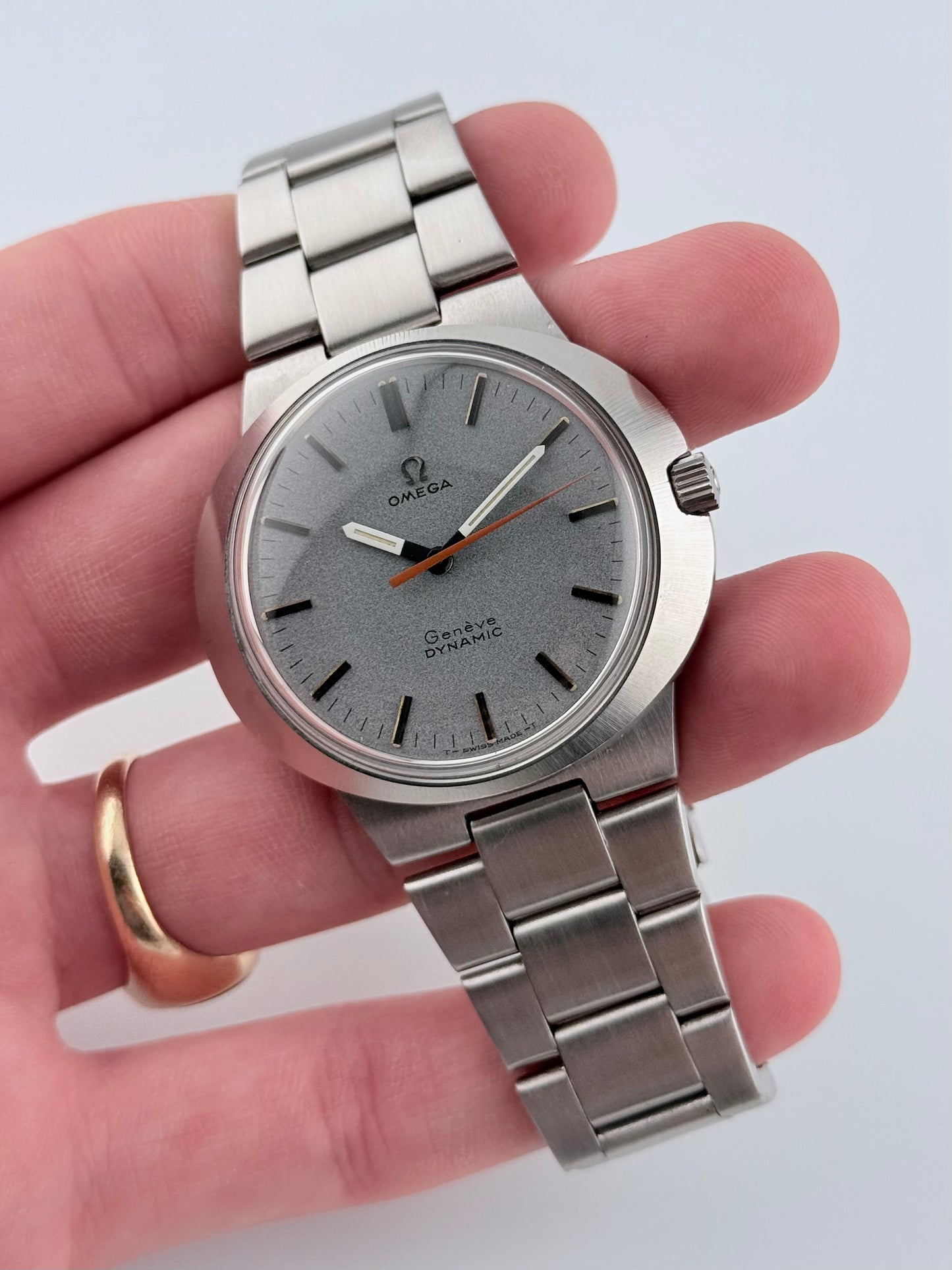 Omega Geneve Dynamic Manual Wind - 136.033 - Rare Dial