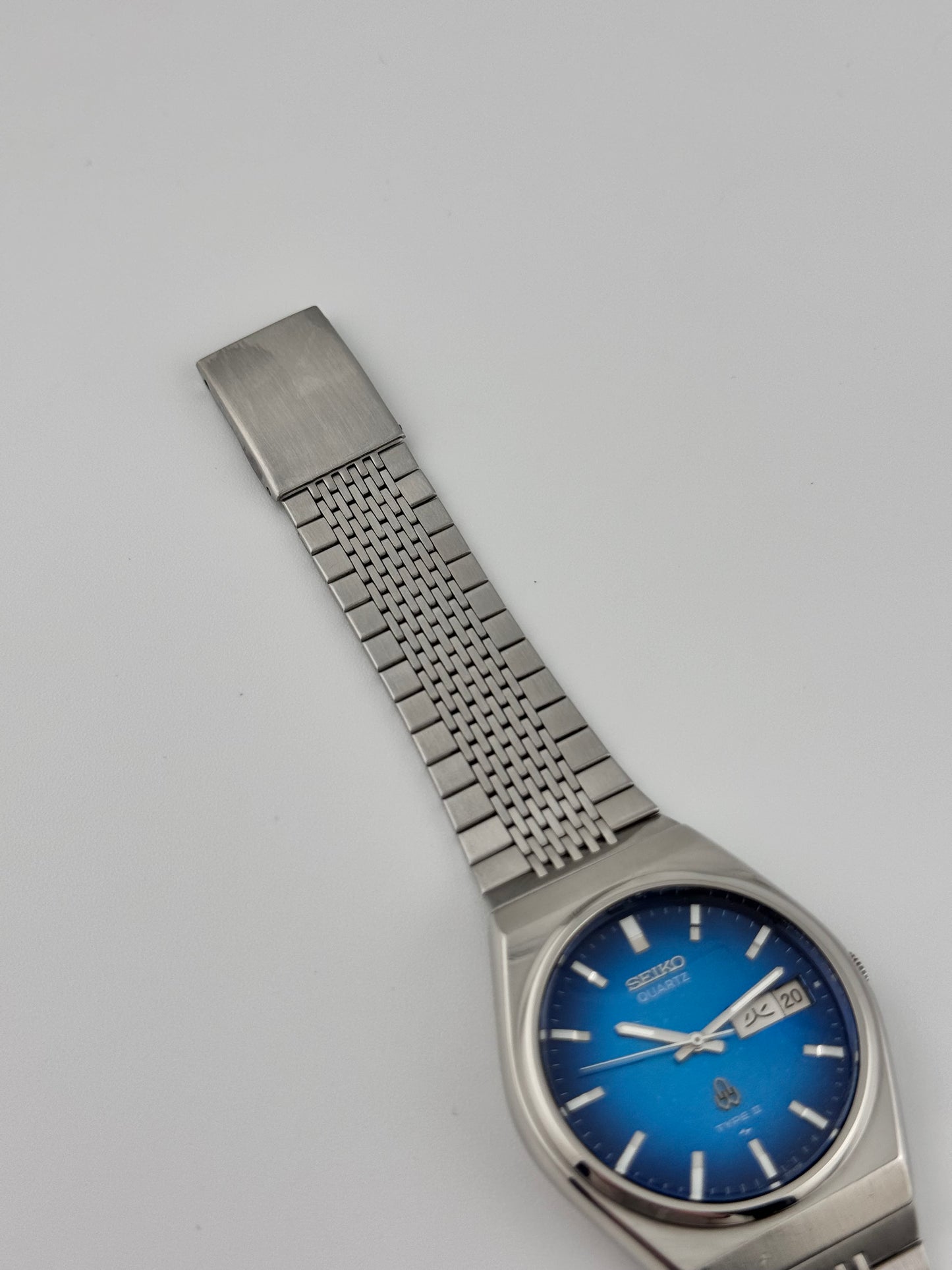 Seiko Type II Quartz - JDM - Gradient Blue - Faceted Crystal