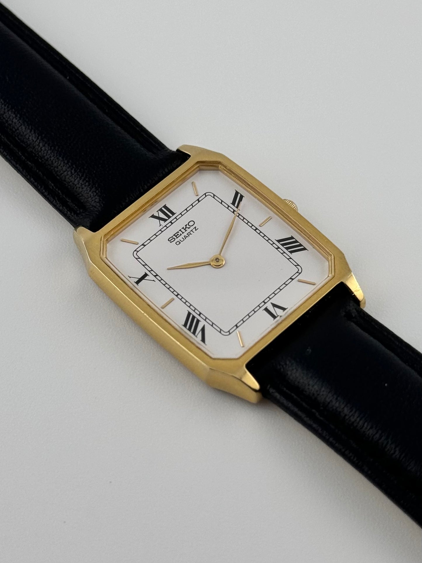 Seiko Tank Quartz - 5P30-5D30