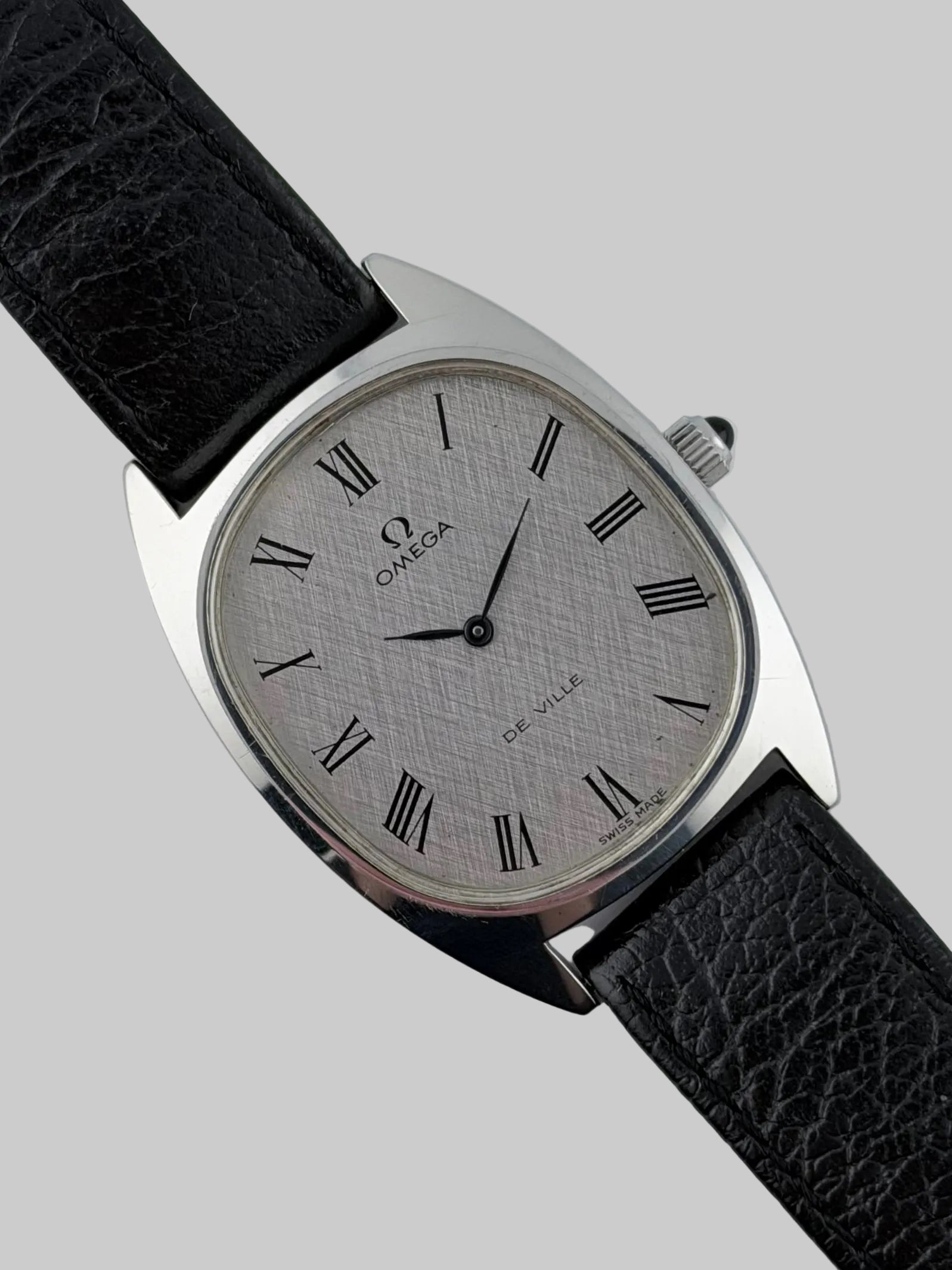 Omega DeVille Manual Wind - 111.0131 - Rare Linen Dial – The Wrist