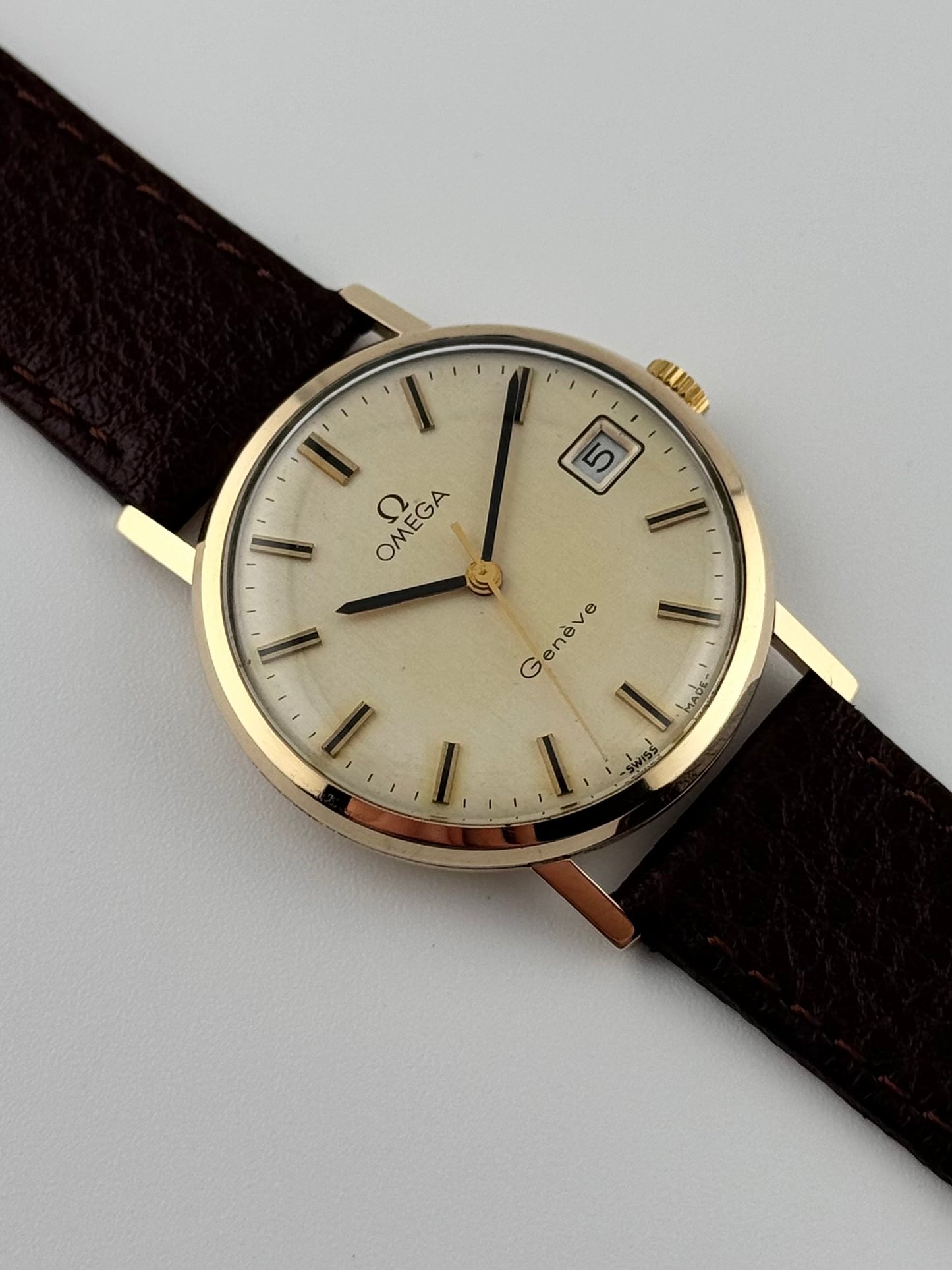 Omega Geneve Manual Wind 9ct Gold 132.5017