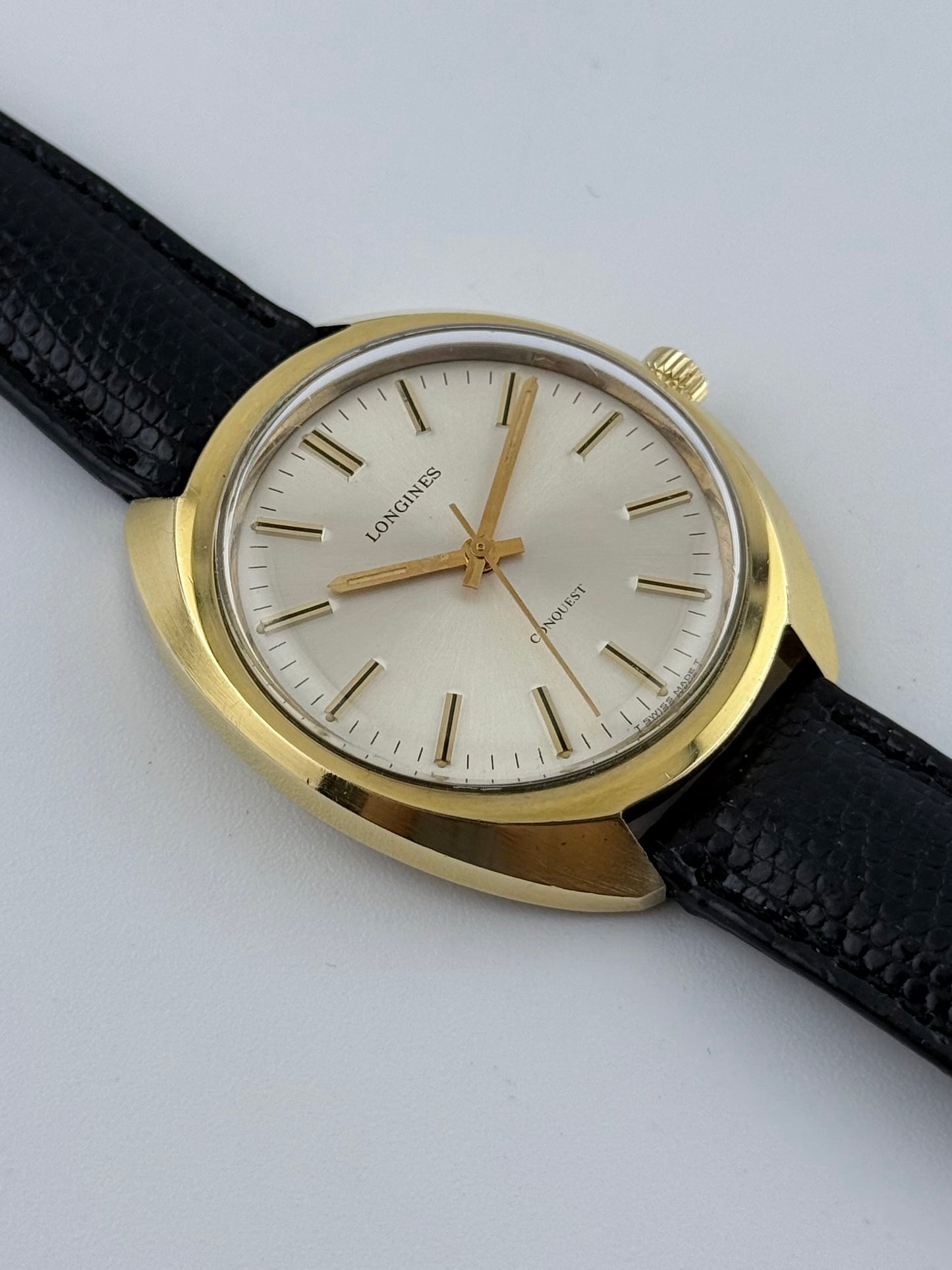 Longines Conquest Manual Wind - Sunburst Dial