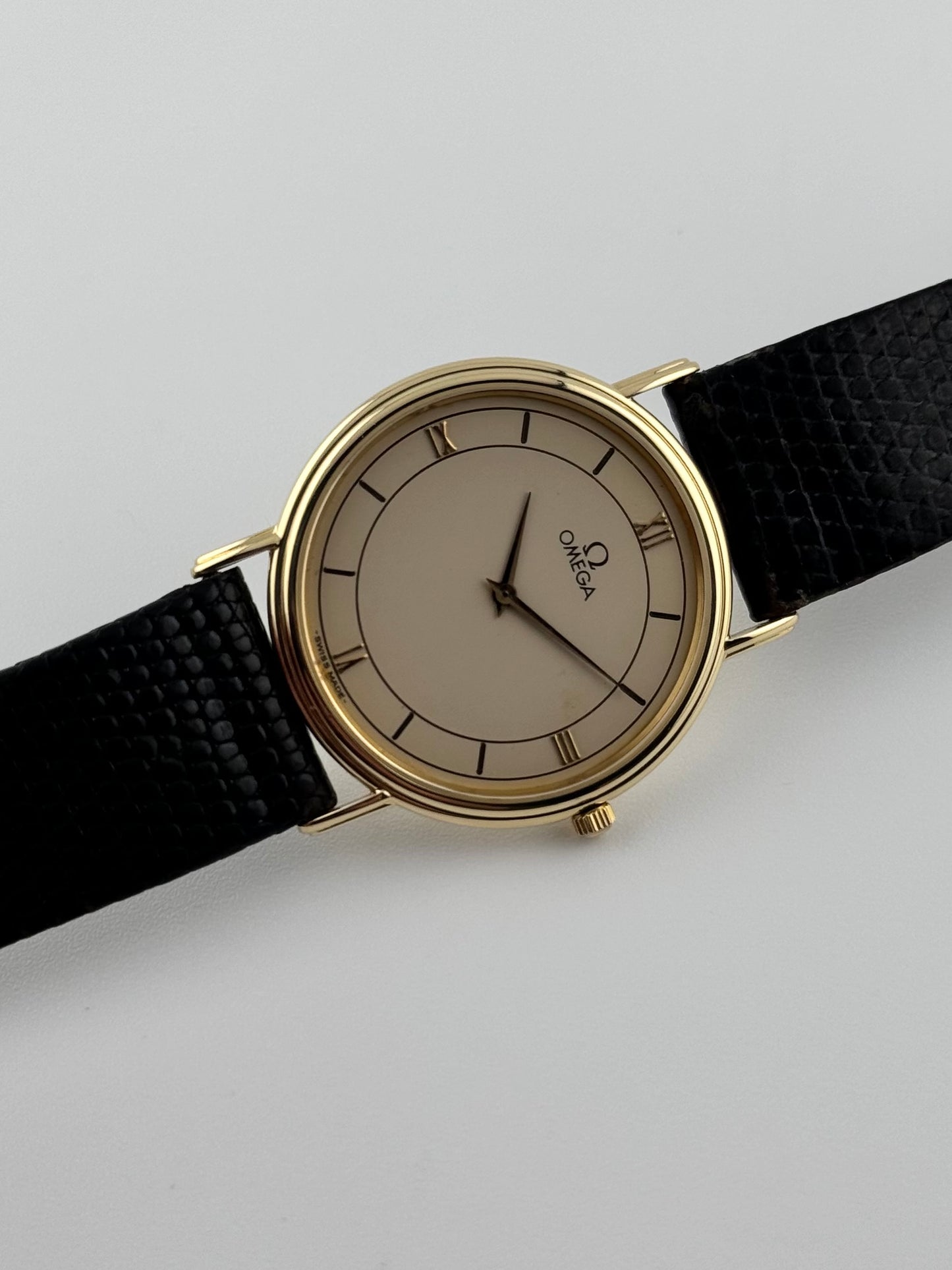 Omega De Ville Clasique Ultrathin Quartz 18ct Yellow Gold - 195.784