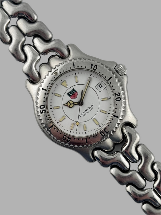 Tag Heuer Professional 200 Quartz Date - WG1112