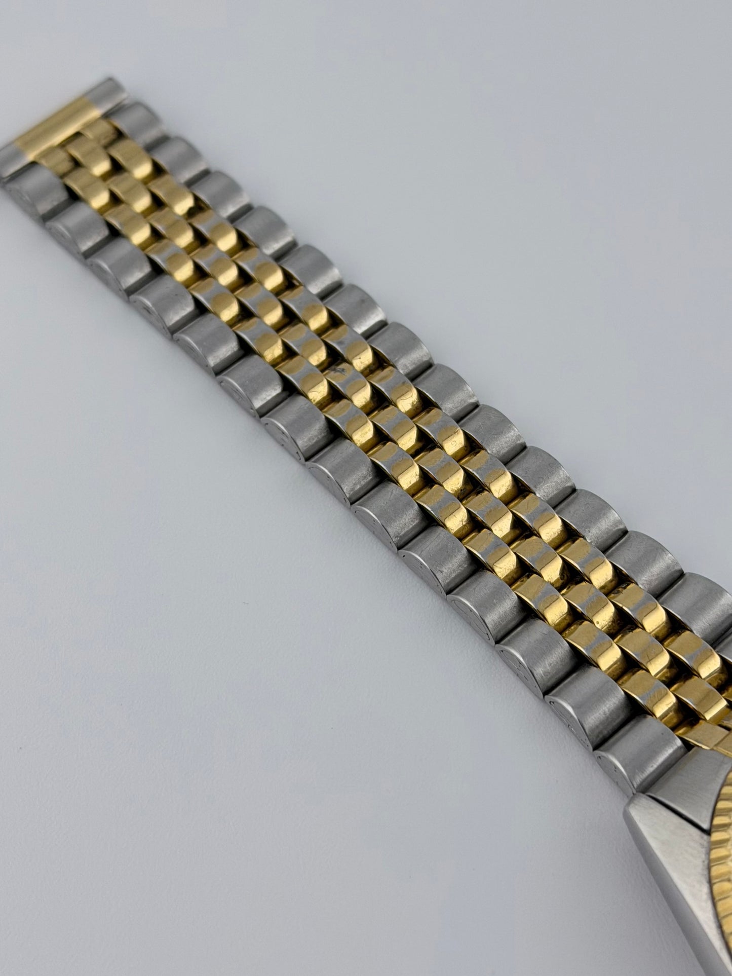 Seiko 5 Automatic Day-Date 7S26-3110 - Sunbrurst Dial