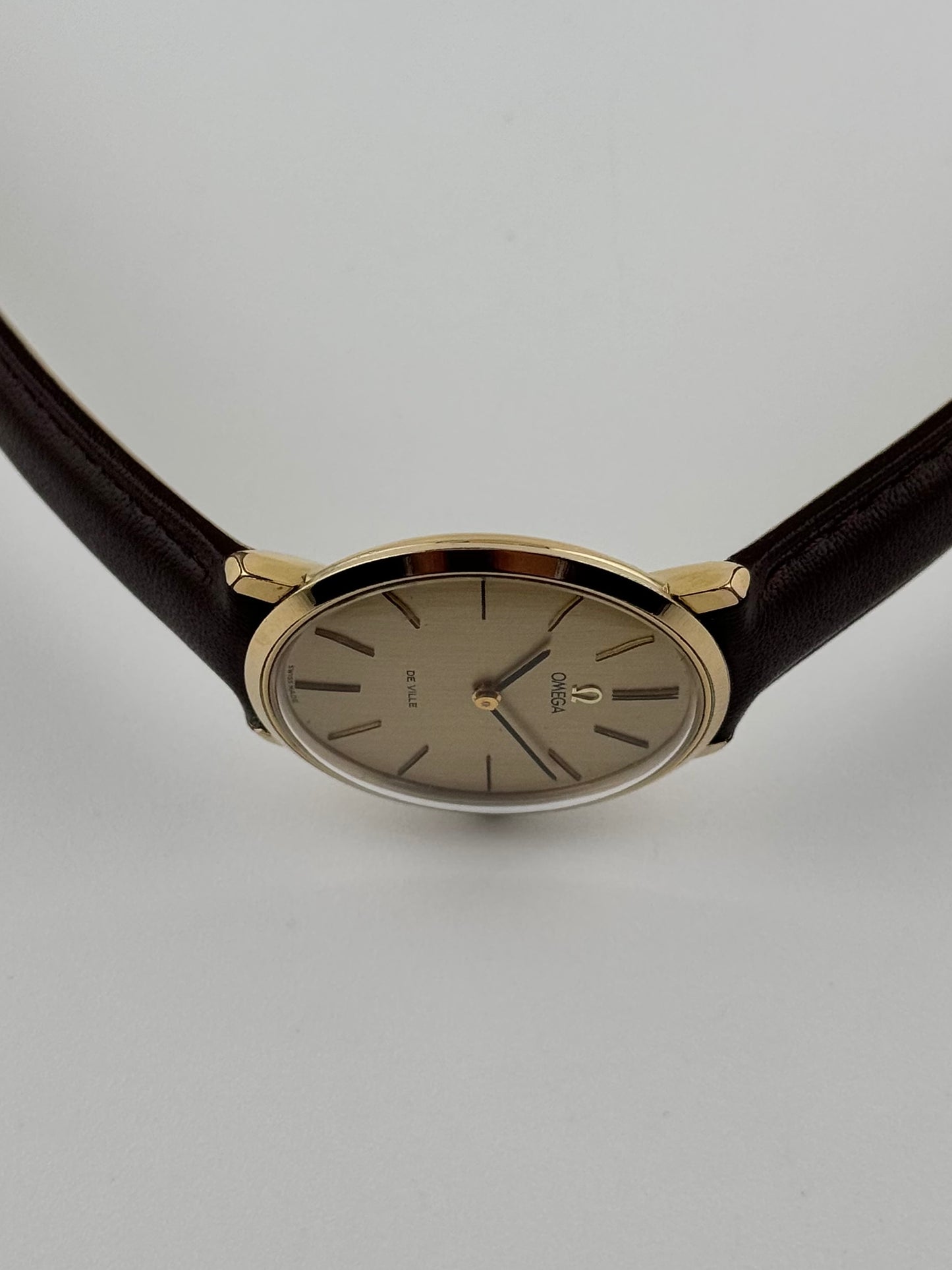 Omega De Ville Manual Wind - 111.077