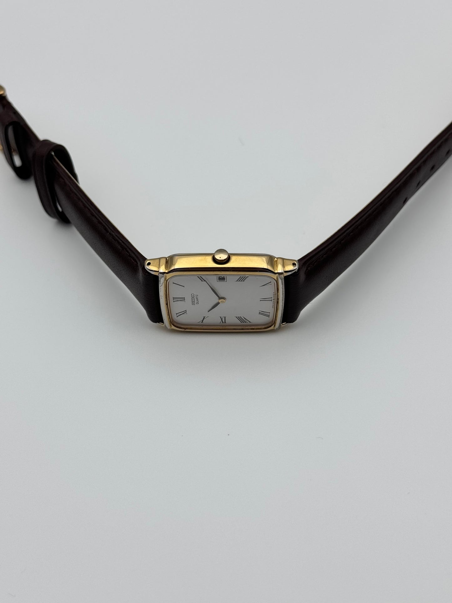 Seiko Tank Quartz 5Y39-5A10