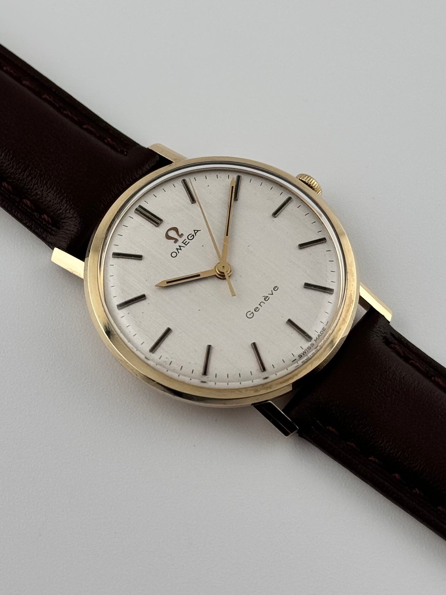 Omega Geneve Manual Wind 9ct Gold - 131.5412